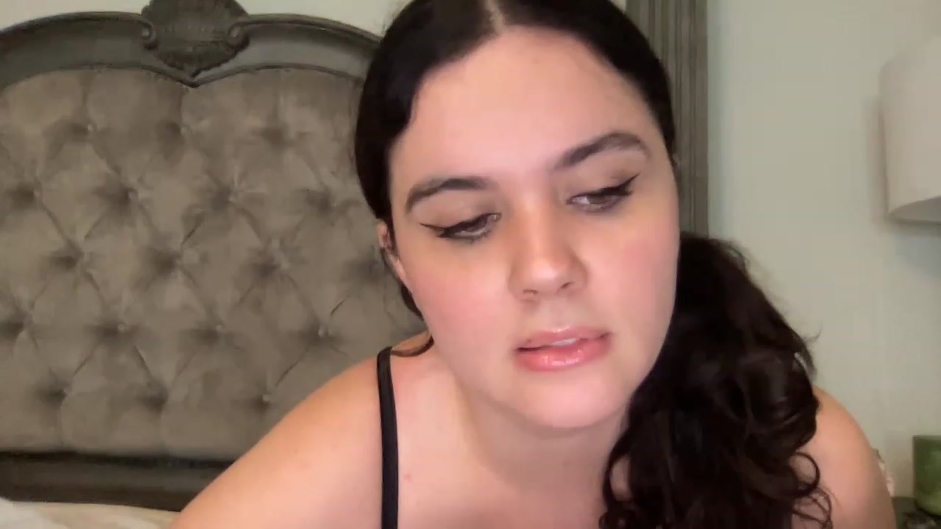 Gallery image thumbnail from Giaislovely's myfreecams stream on, 03/28/2023, 04:47 image 9 of 20