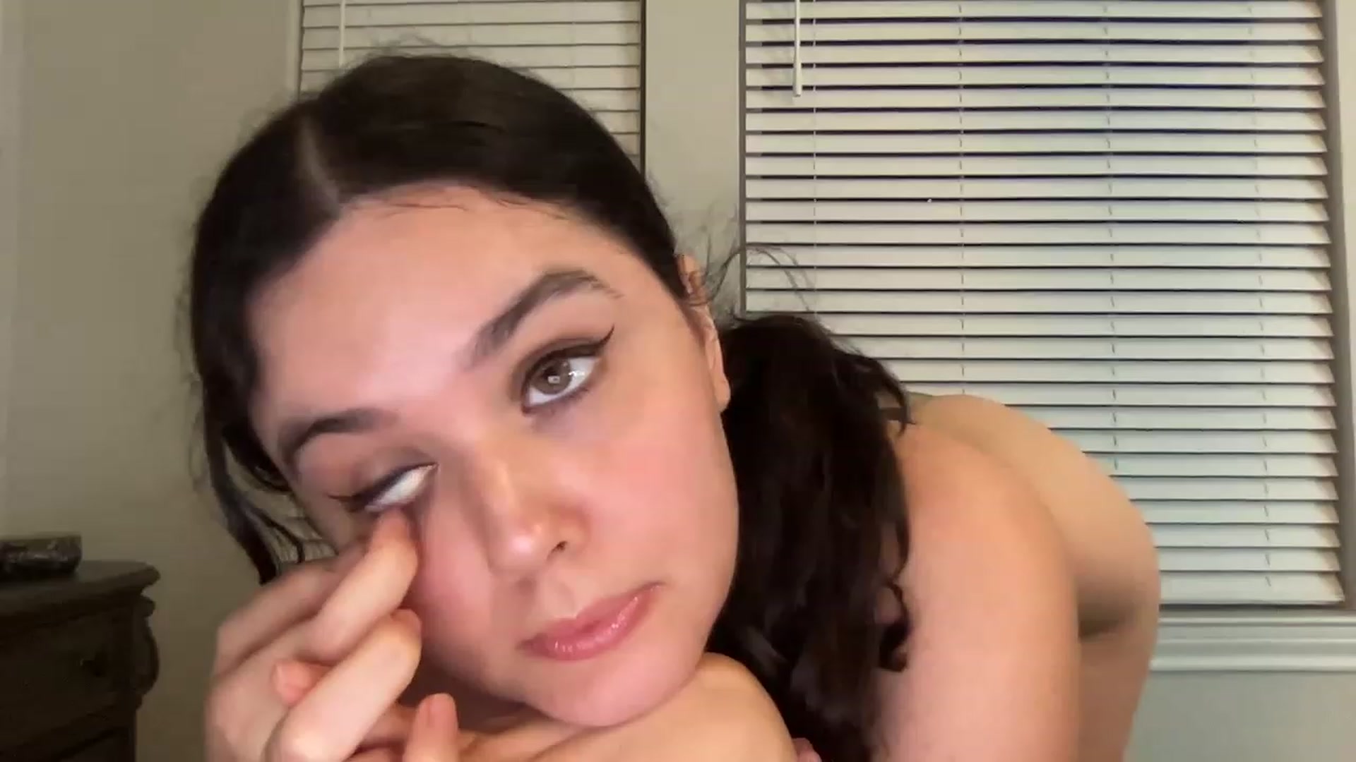 Gallery image thumbnail from Giaislovely's myfreecams stream on, 03/28/2023, 04:47 image 18 of 20