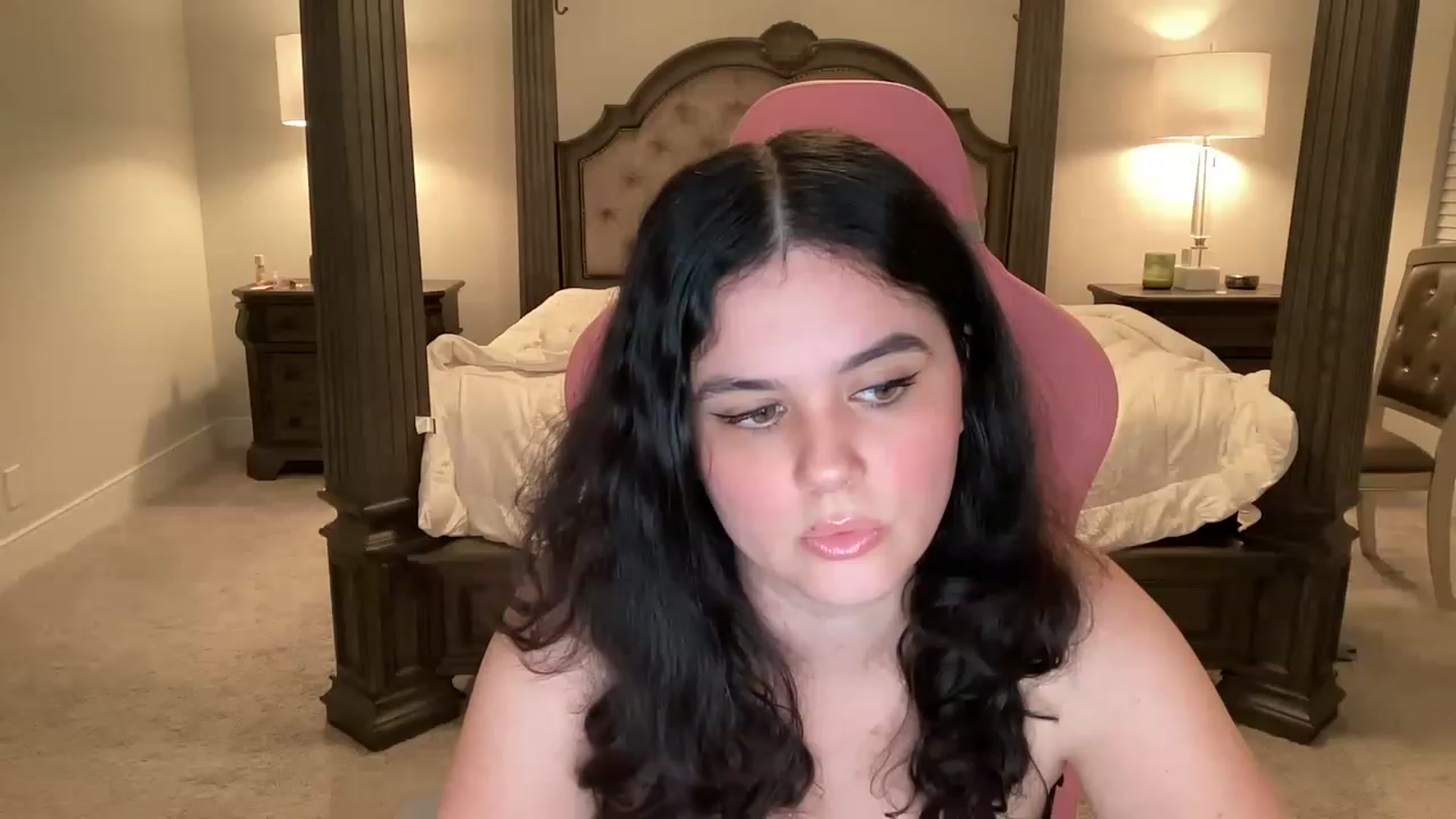 Gallery image thumbnail from Giaislovely's myfreecams stream on, 03/30/2023, 05:23 image 6 of 20