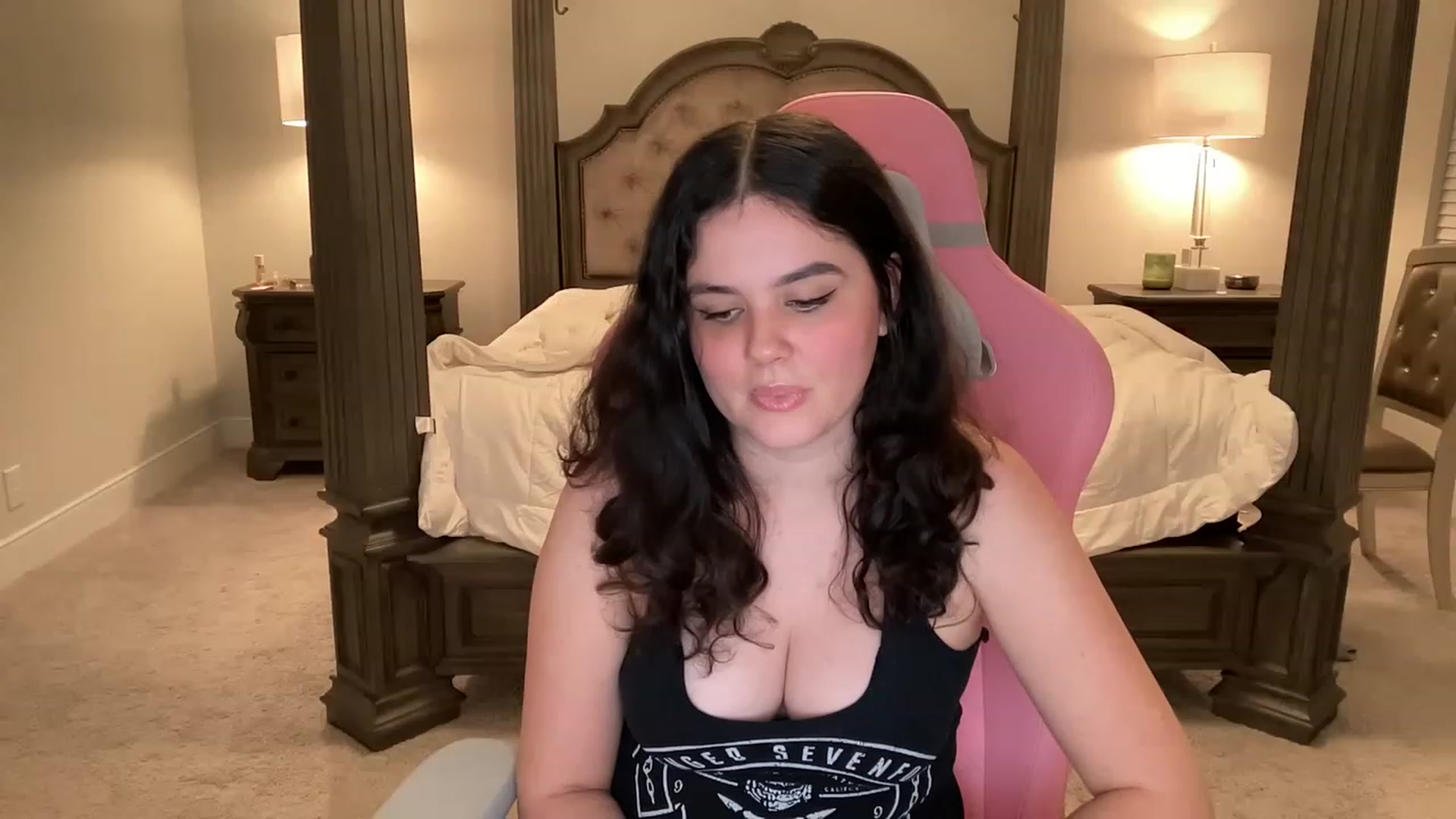 Gallery image thumbnail from Giaislovely's myfreecams stream on, 03/30/2023, 05:23 image 3 of 20