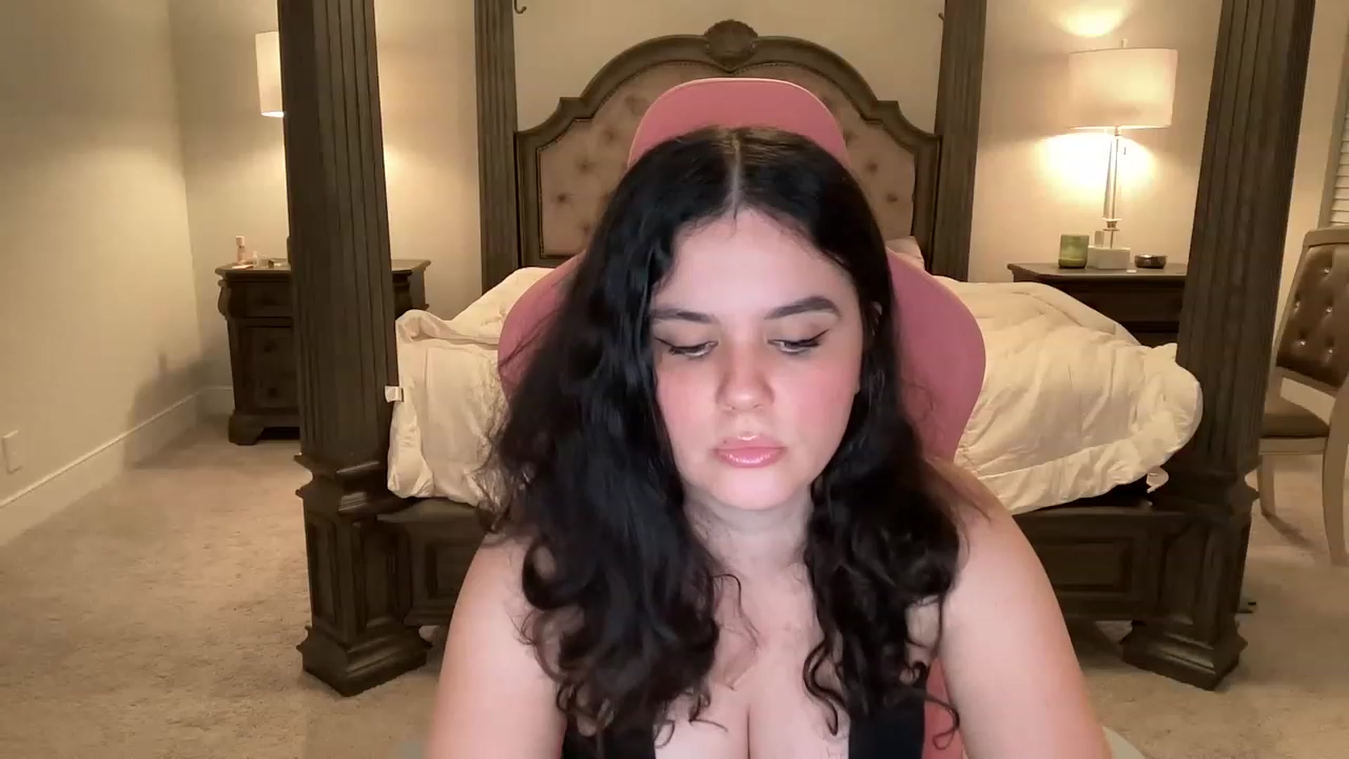 Gallery image thumbnail from Giaislovely's myfreecams stream on, 03/30/2023, 05:23 image 16 of 20