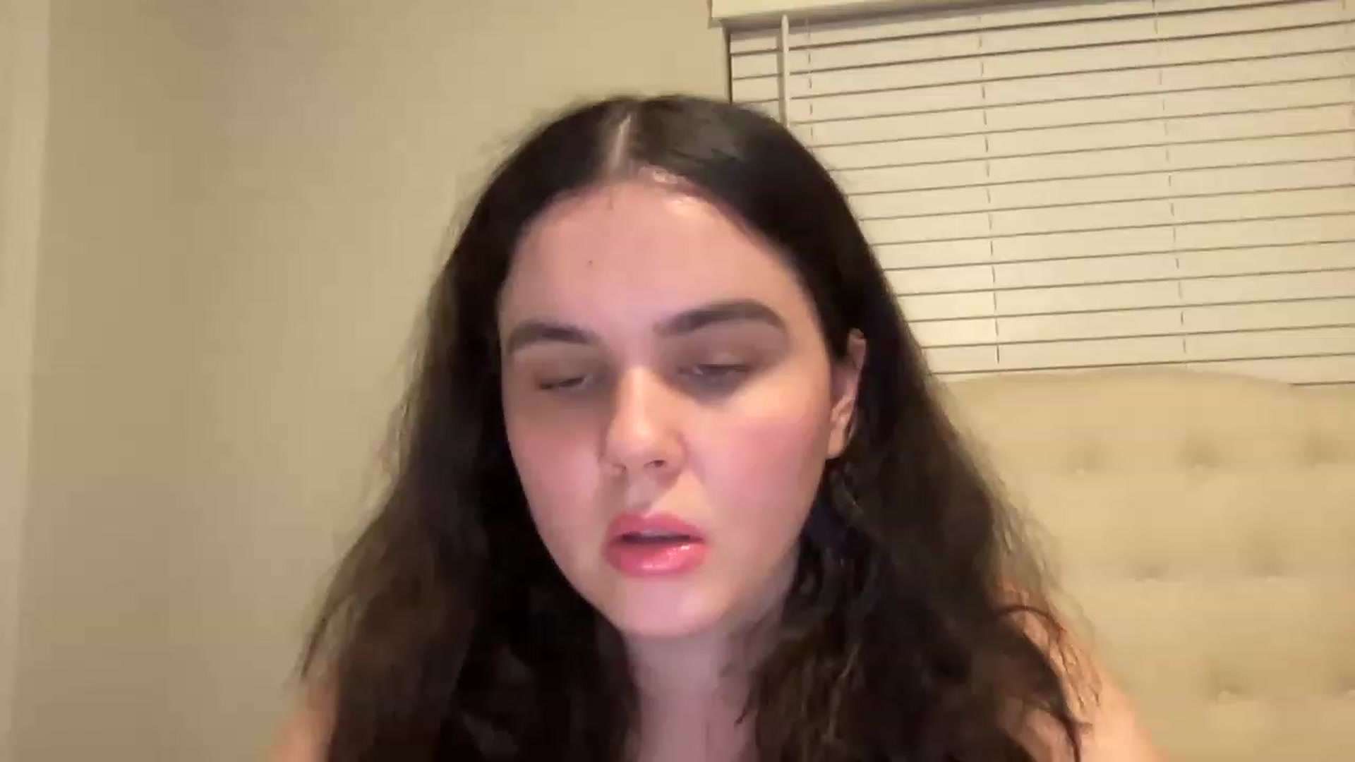 Gallery image thumbnail from Giaislovely's myfreecams stream on, 04/10/2023, 06:21 image 1 of 20