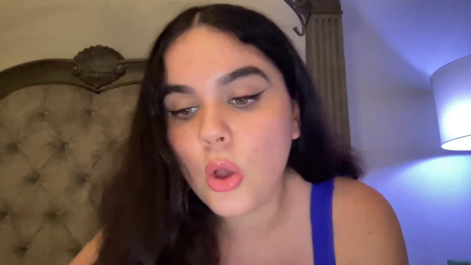 Gallery image thumbnail from Giaislovely's myfreecams stream on, 04/17/2023, 05:05 image 14 of 20