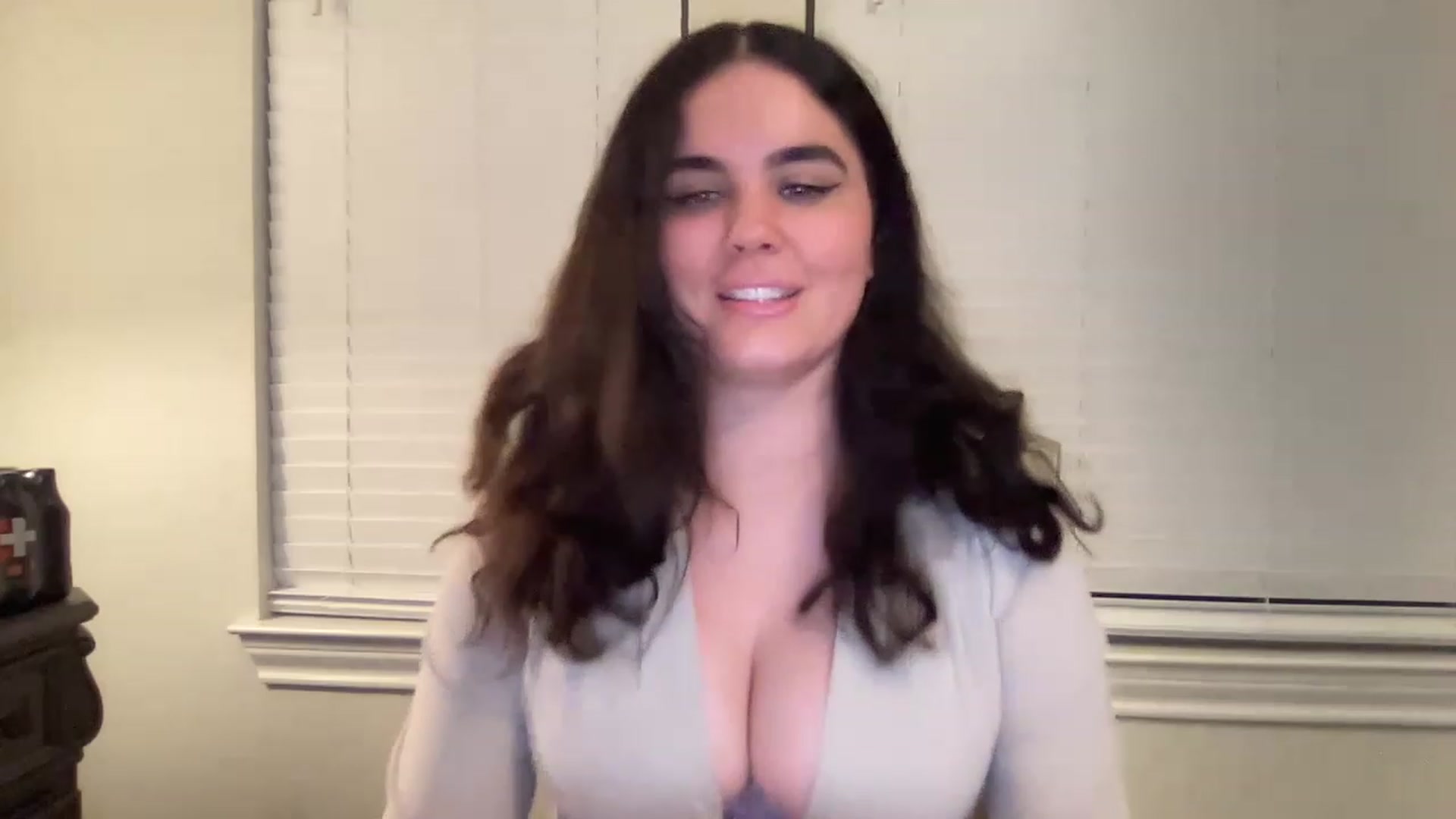 Gallery image thumbnail from Giaislovely's myfreecams stream on, 04/18/2023, 04:44 image 7 of 20