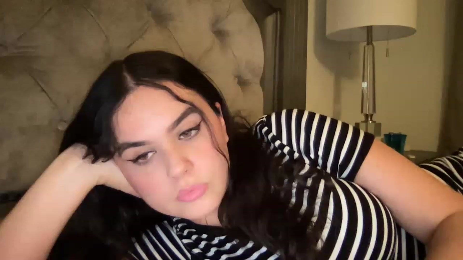 Gallery image thumbnail from Giaislovely's myfreecams stream on, 04/21/2023, 06:45 image 11 of 20