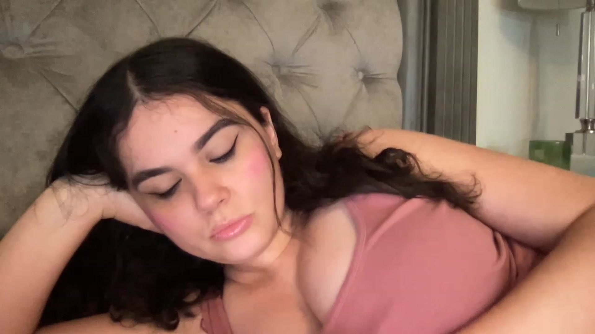 Gallery image thumbnail from Giaislovely's myfreecams stream on, 04/24/2023, 05:44 image 3 of 20