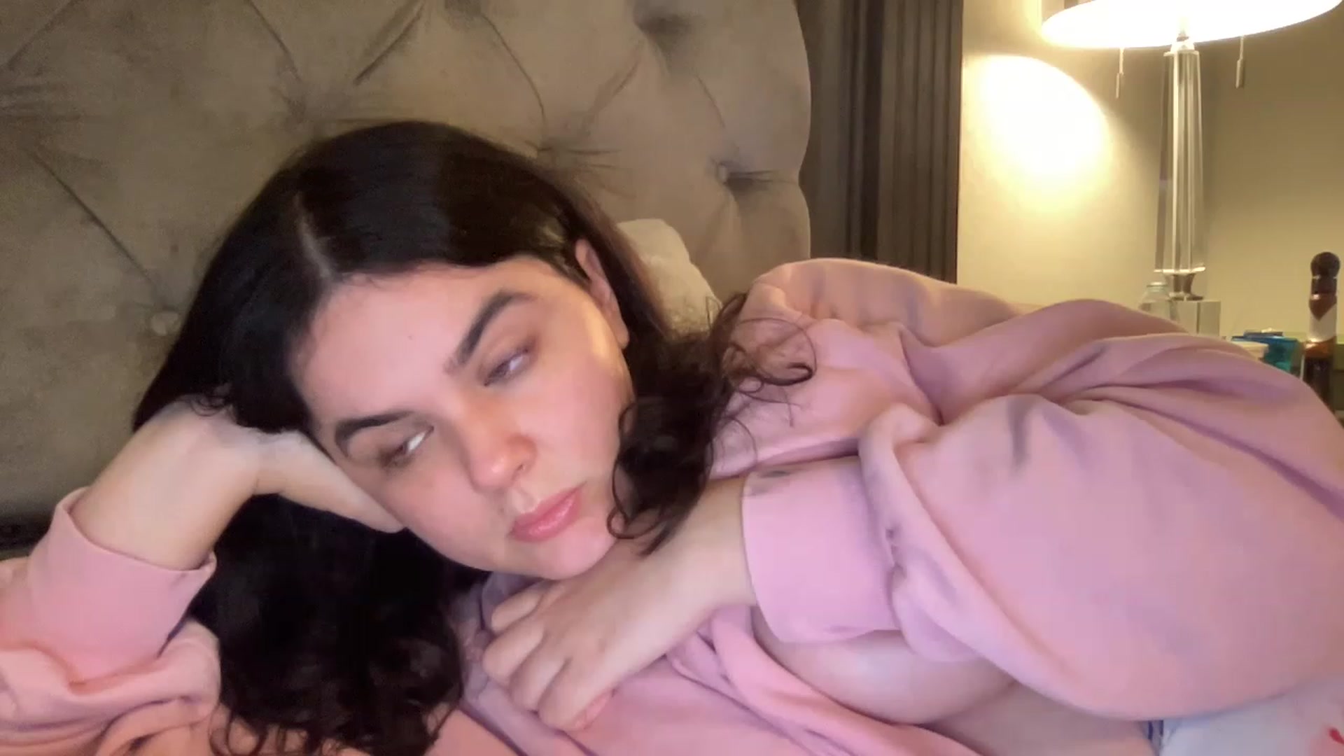 Gallery image thumbnail from Giaislovely's myfreecams stream on, 04/25/2023, 04:59 image 12 of 20