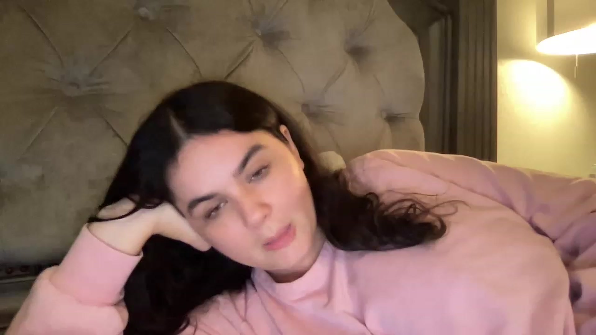 Gallery image thumbnail from Giaislovely's myfreecams stream on, 04/25/2023, 04:59 image 16 of 20
