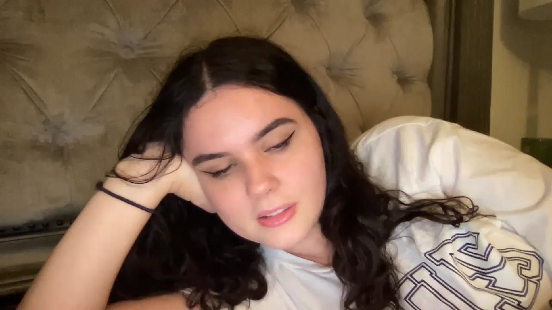 Gallery image thumbnail from Giaislovely's myfreecams stream on, 05/08/2023, 04:45 image 17 of 20