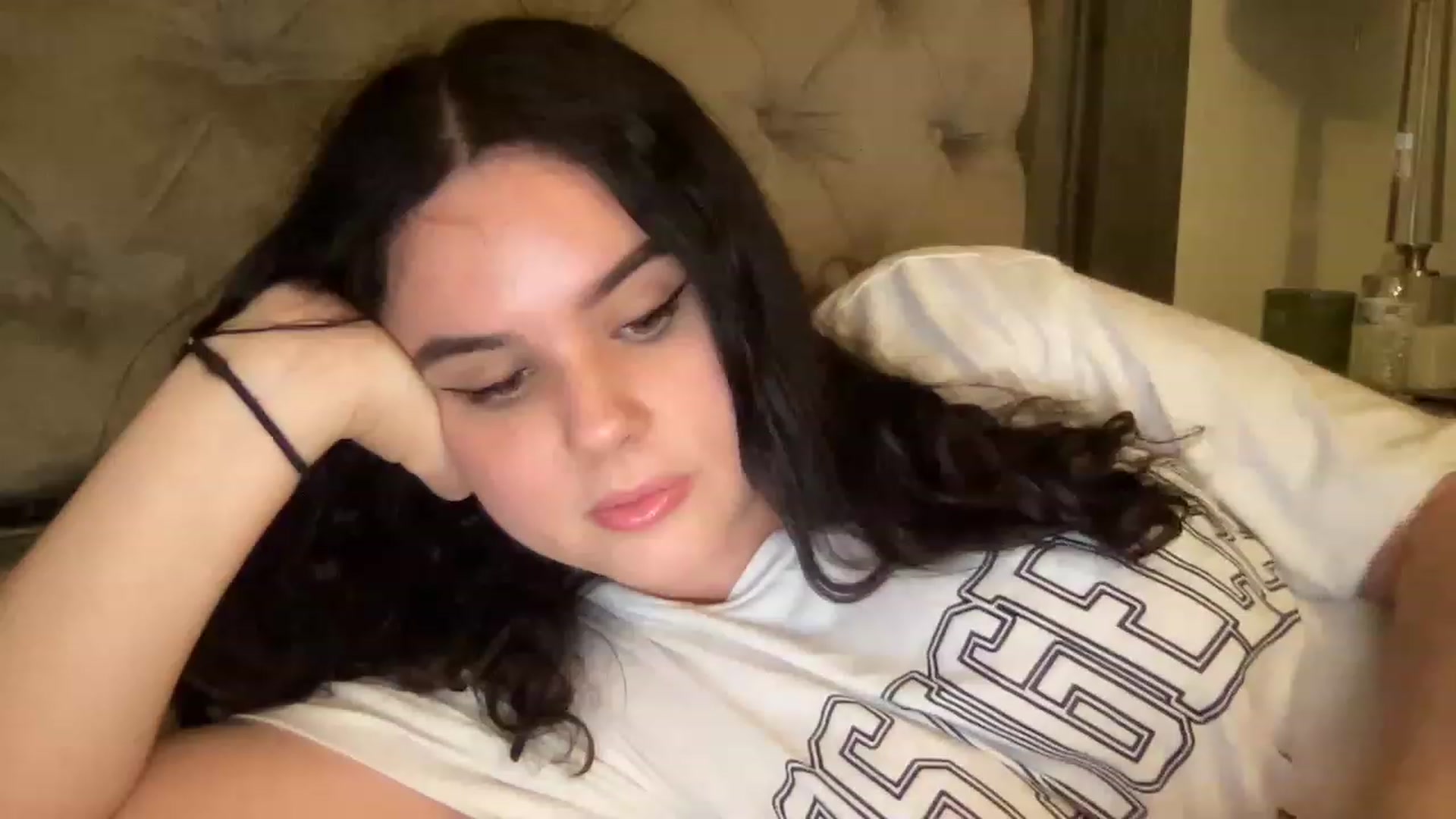 Gallery image thumbnail from Giaislovely's myfreecams stream on, 05/08/2023, 05:49 image 5 of 20