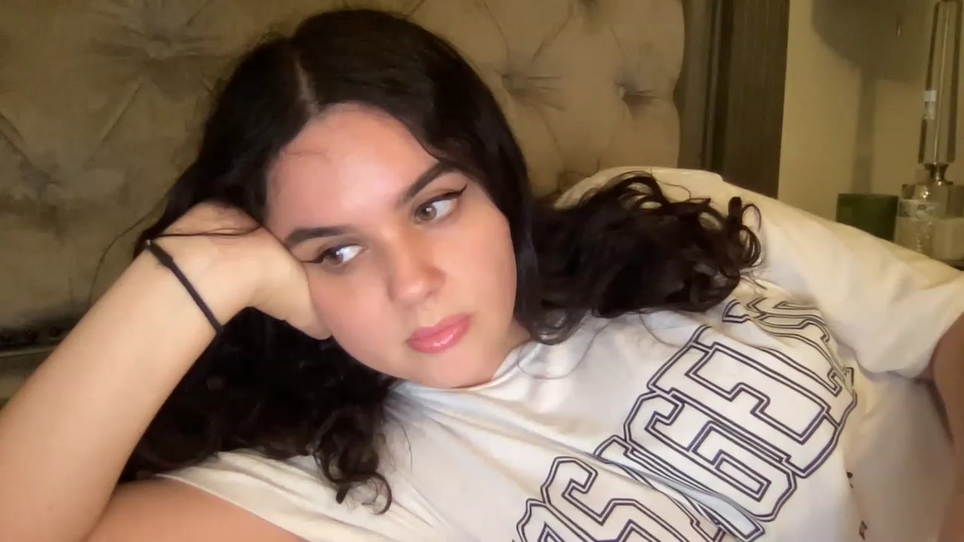 Gallery image thumbnail from Giaislovely's myfreecams stream on, 05/08/2023, 05:49 image 3 of 20