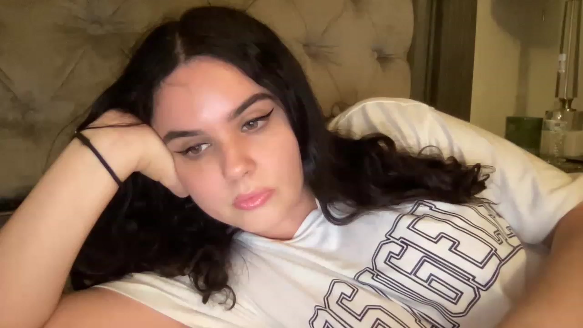 Gallery image thumbnail from Giaislovely's myfreecams stream on, 05/08/2023, 05:49 image 4 of 20