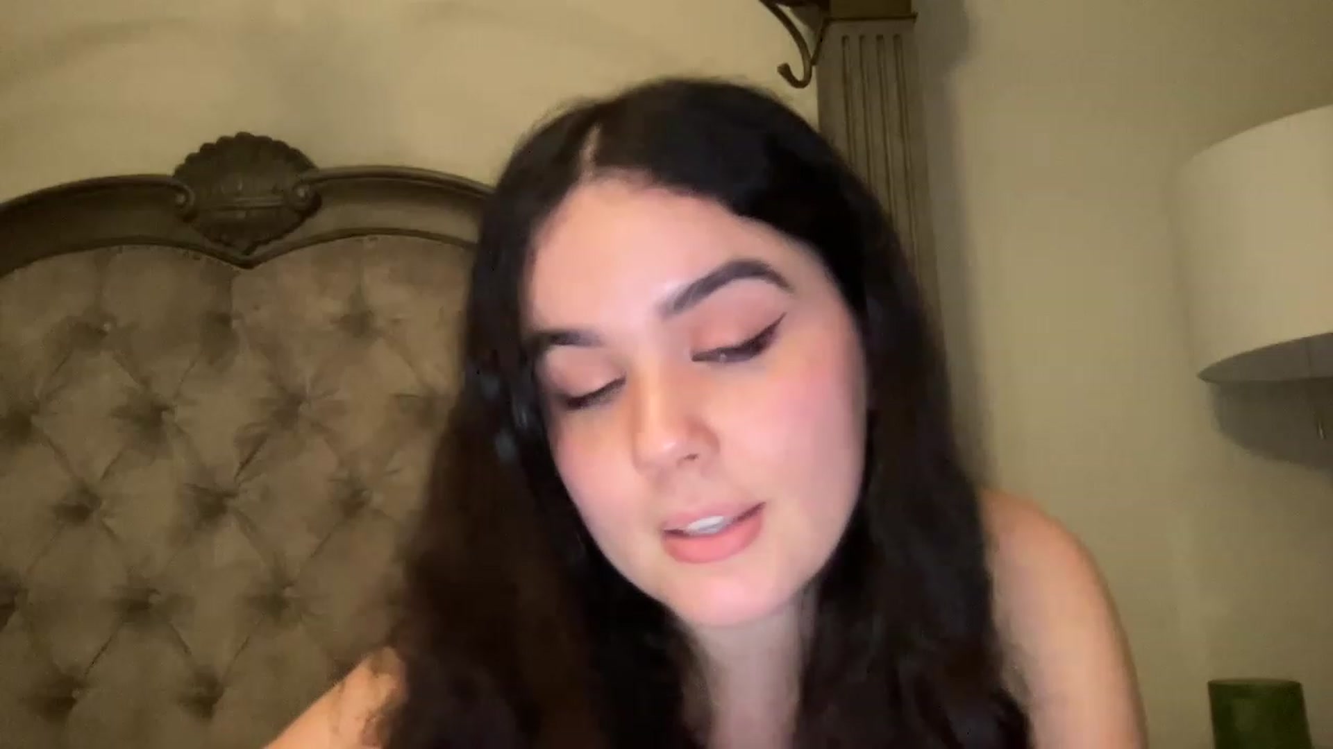 Gallery image thumbnail from Giaislovely's myfreecams stream on, 05/10/2023, 07:03 image 8 of 20