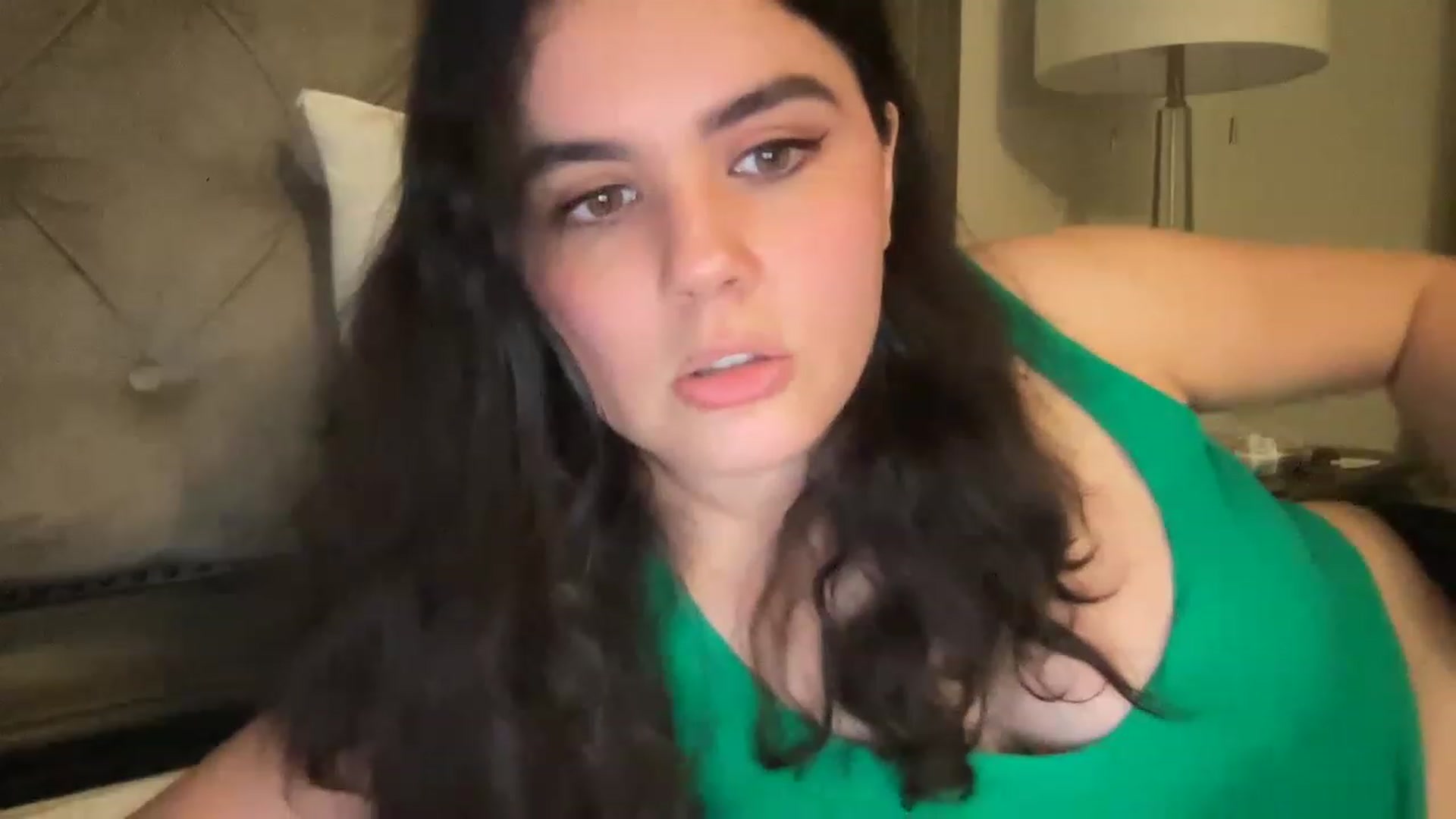 Gallery image thumbnail from Giaislovely's myfreecams stream on, 05/10/2023, 07:03 image 18 of 20