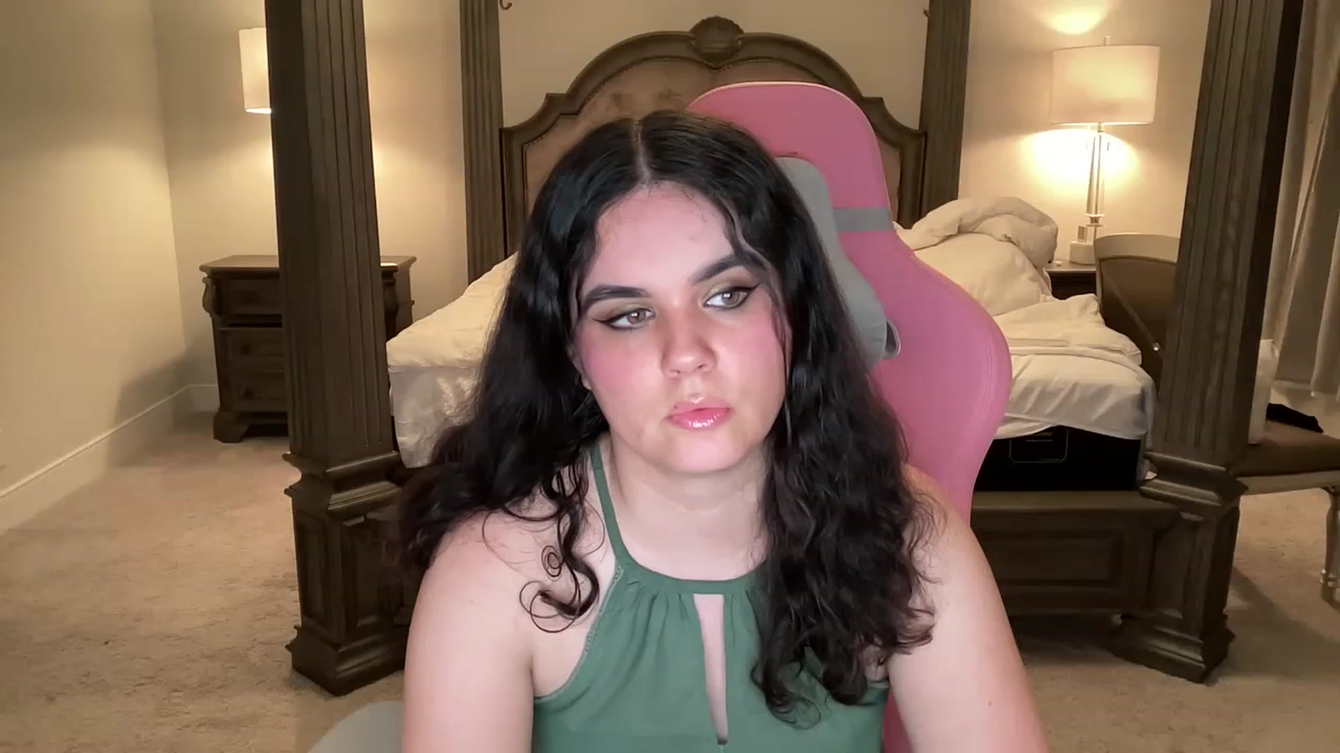 Gallery image thumbnail from Giaislovely's myfreecams stream on, 05/17/2023, 05:38 image 1 of 20