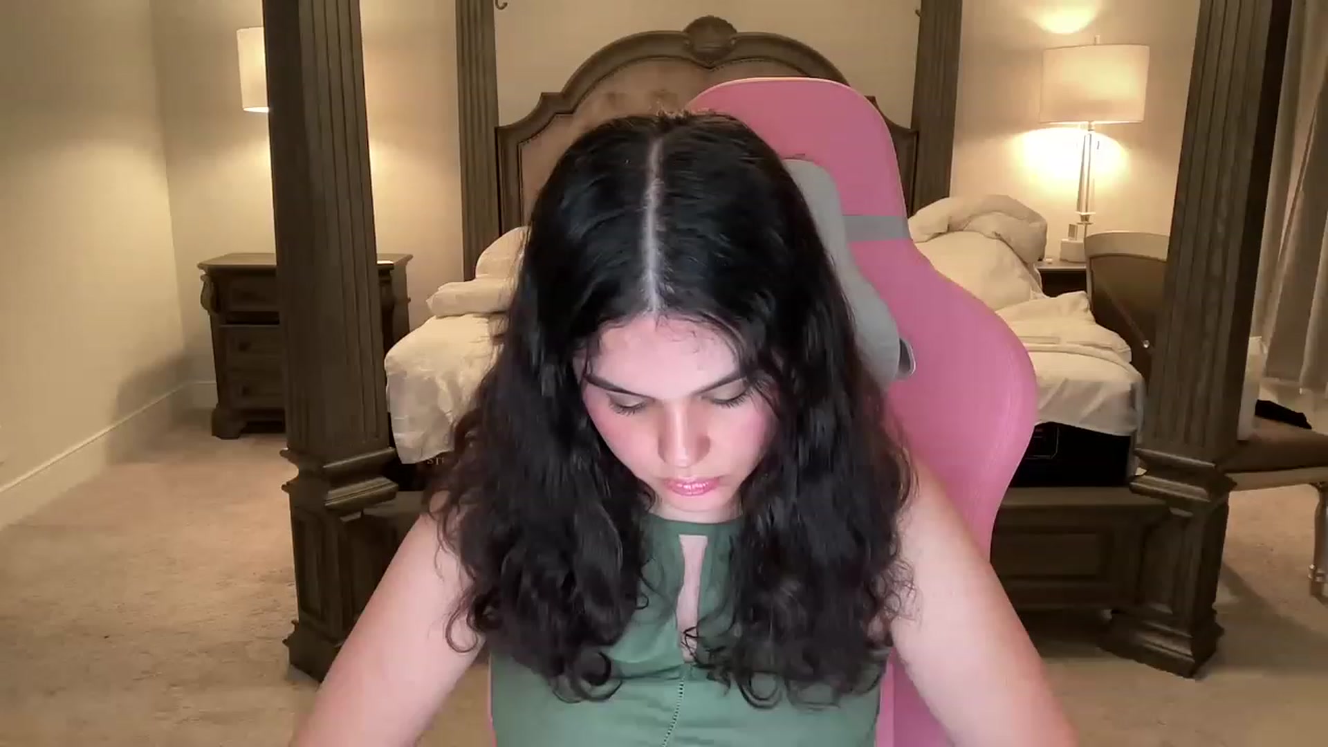 Gallery image thumbnail from Giaislovely's myfreecams stream on, 05/17/2023, 05:38 image 7 of 20