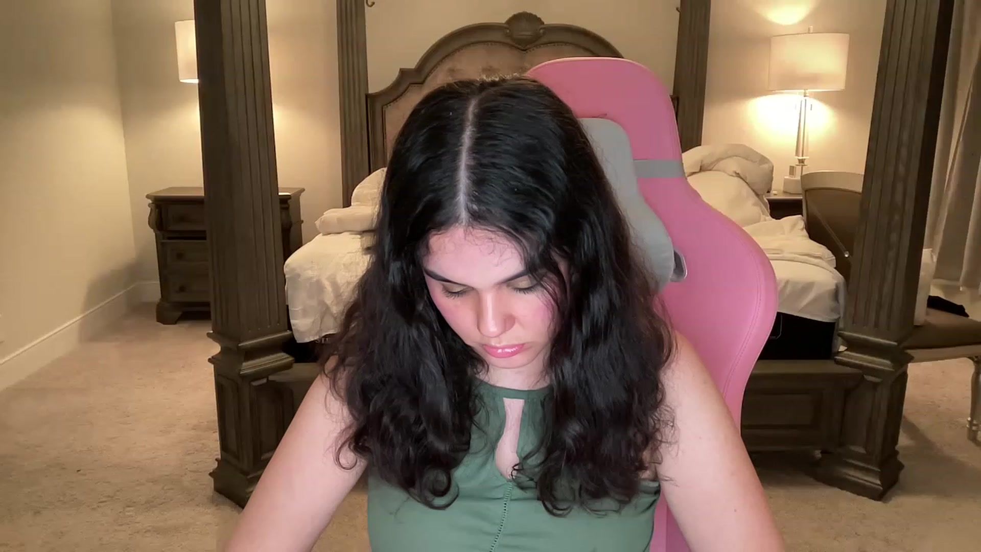 Gallery image thumbnail from Giaislovely's myfreecams stream on, 05/17/2023, 05:38 image 8 of 20