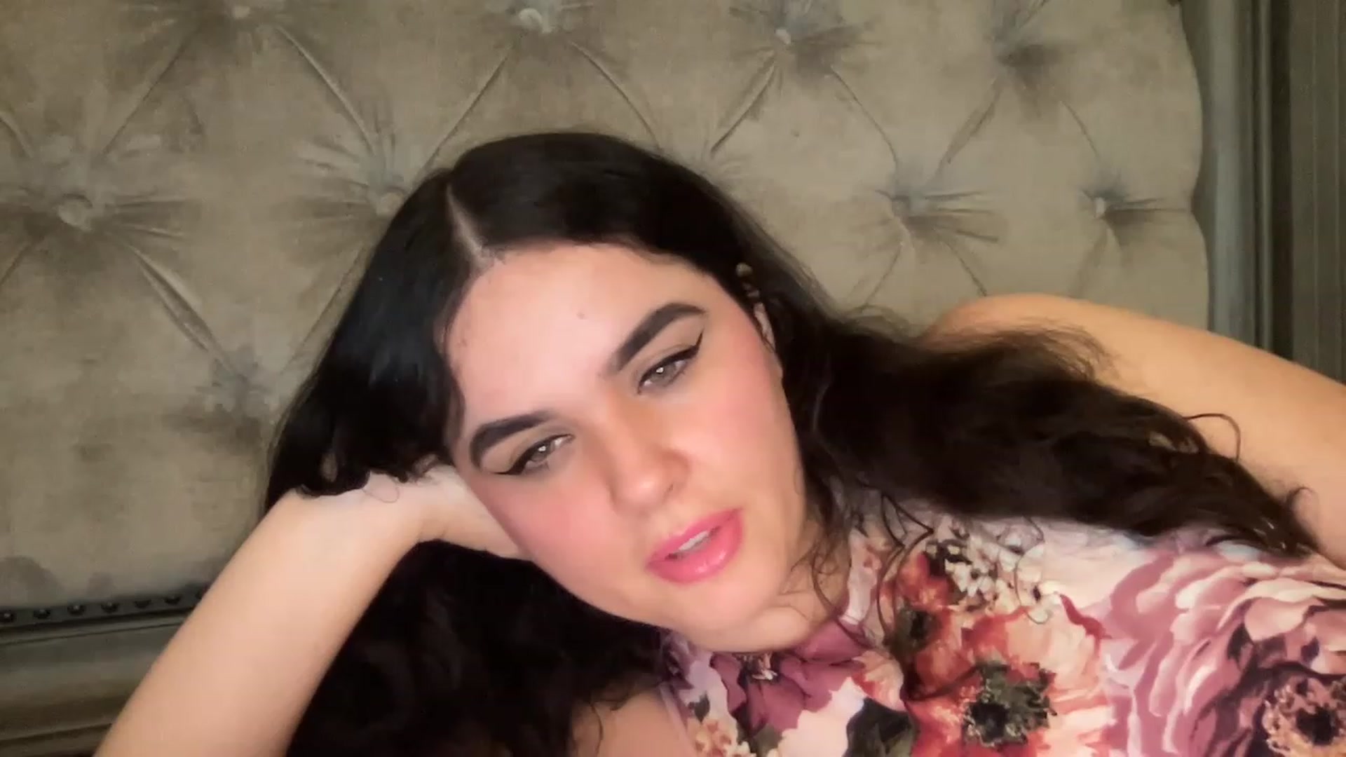 Gallery image thumbnail from Giaislovely's myfreecams stream on, 05/18/2023, 05:16 image 4 of 20