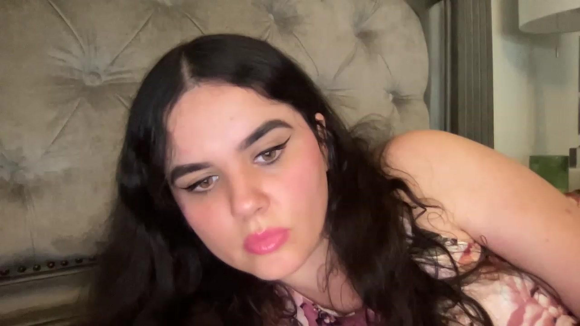 Gallery image thumbnail from Giaislovely's myfreecams stream on, 05/18/2023, 05:16 image 18 of 20