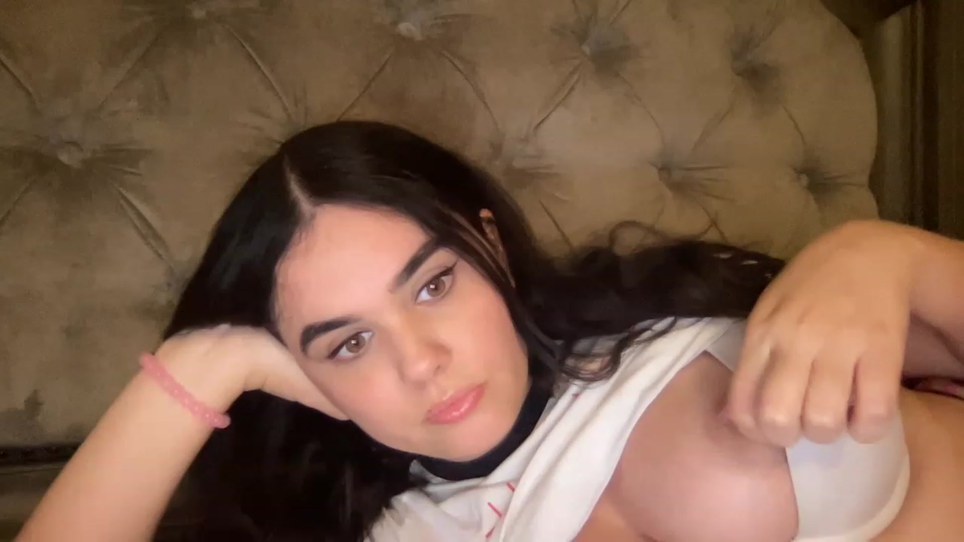 Gallery image thumbnail from Giaislovely's myfreecams stream on, 05/22/2023, 05:04 image 4 of 20