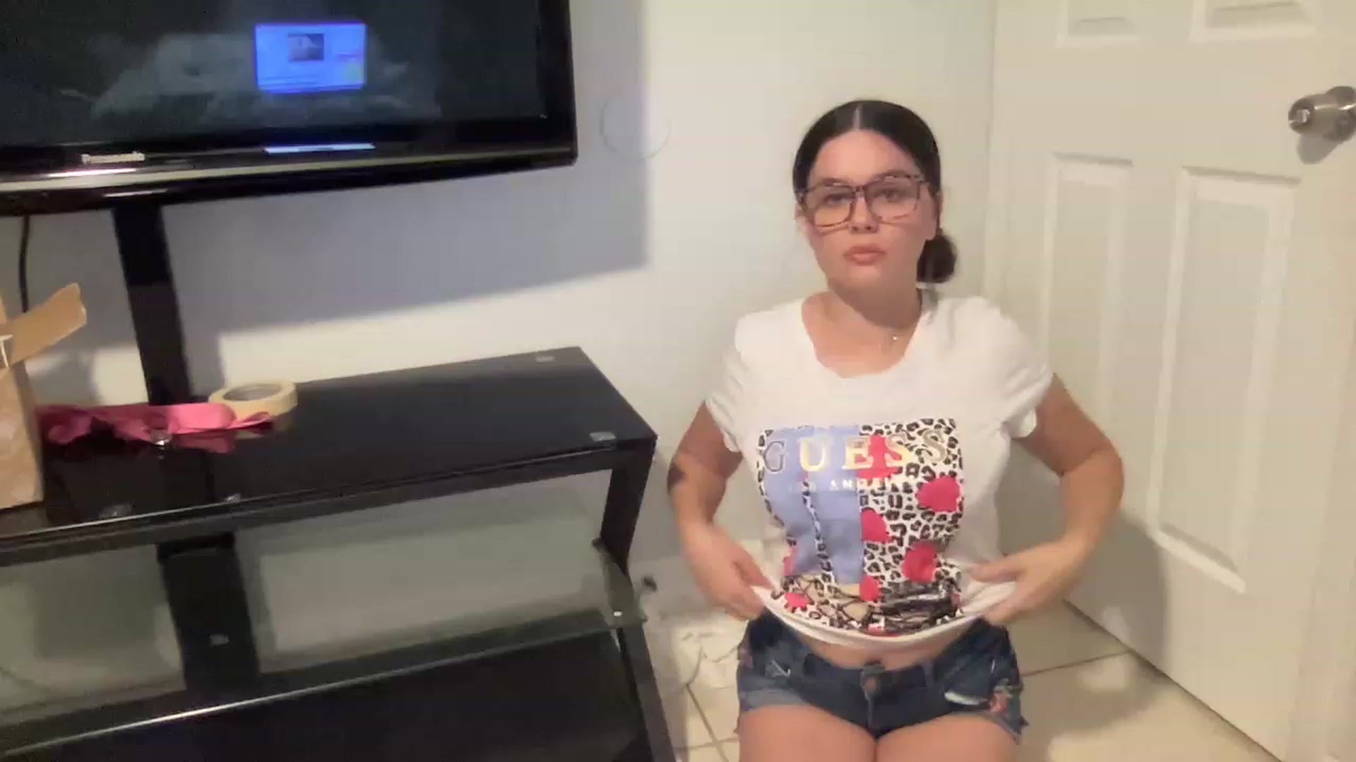 Gallery image thumbnail from Giaislovely's myfreecams stream on, 06/04/2023, 22:57 image 9 of 20