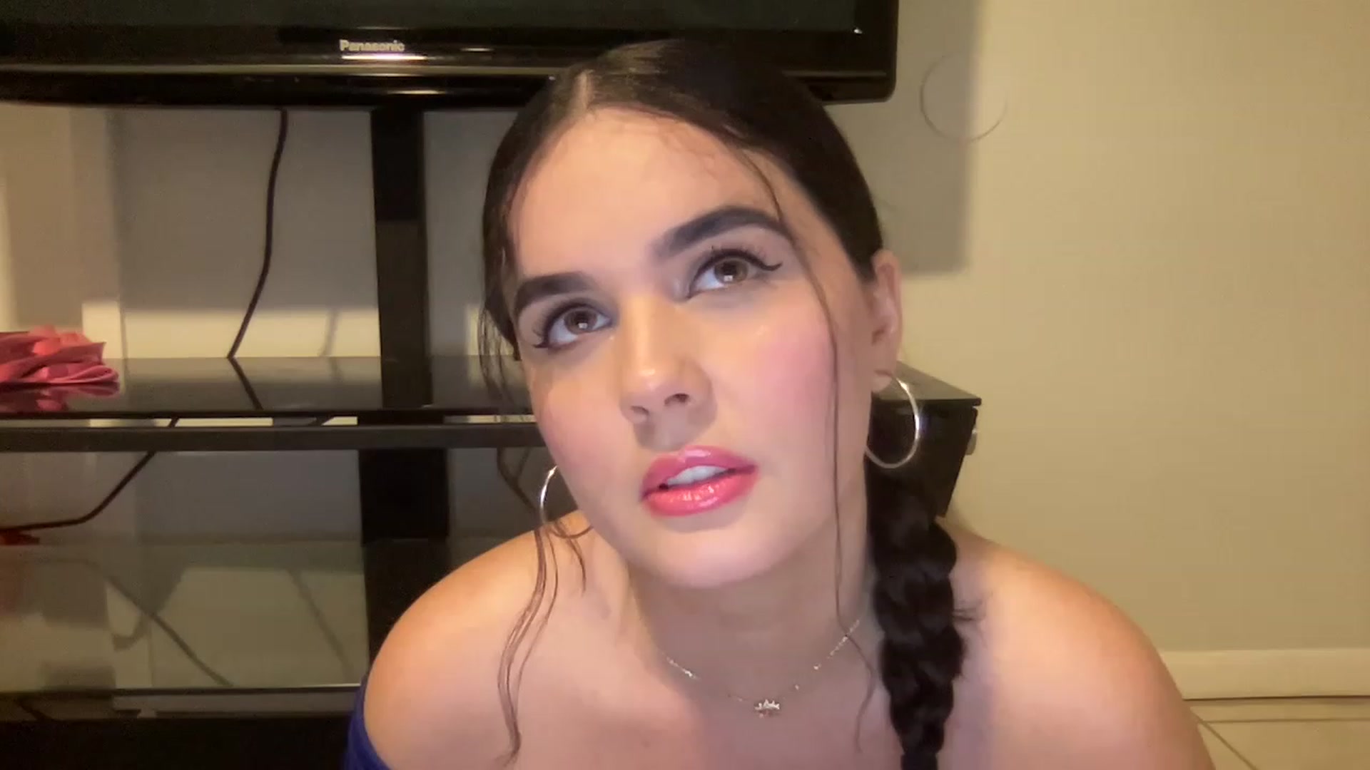 Gallery image thumbnail from Giaislovely's myfreecams stream on, 06/13/2023, 04:07 image 6 of 20
