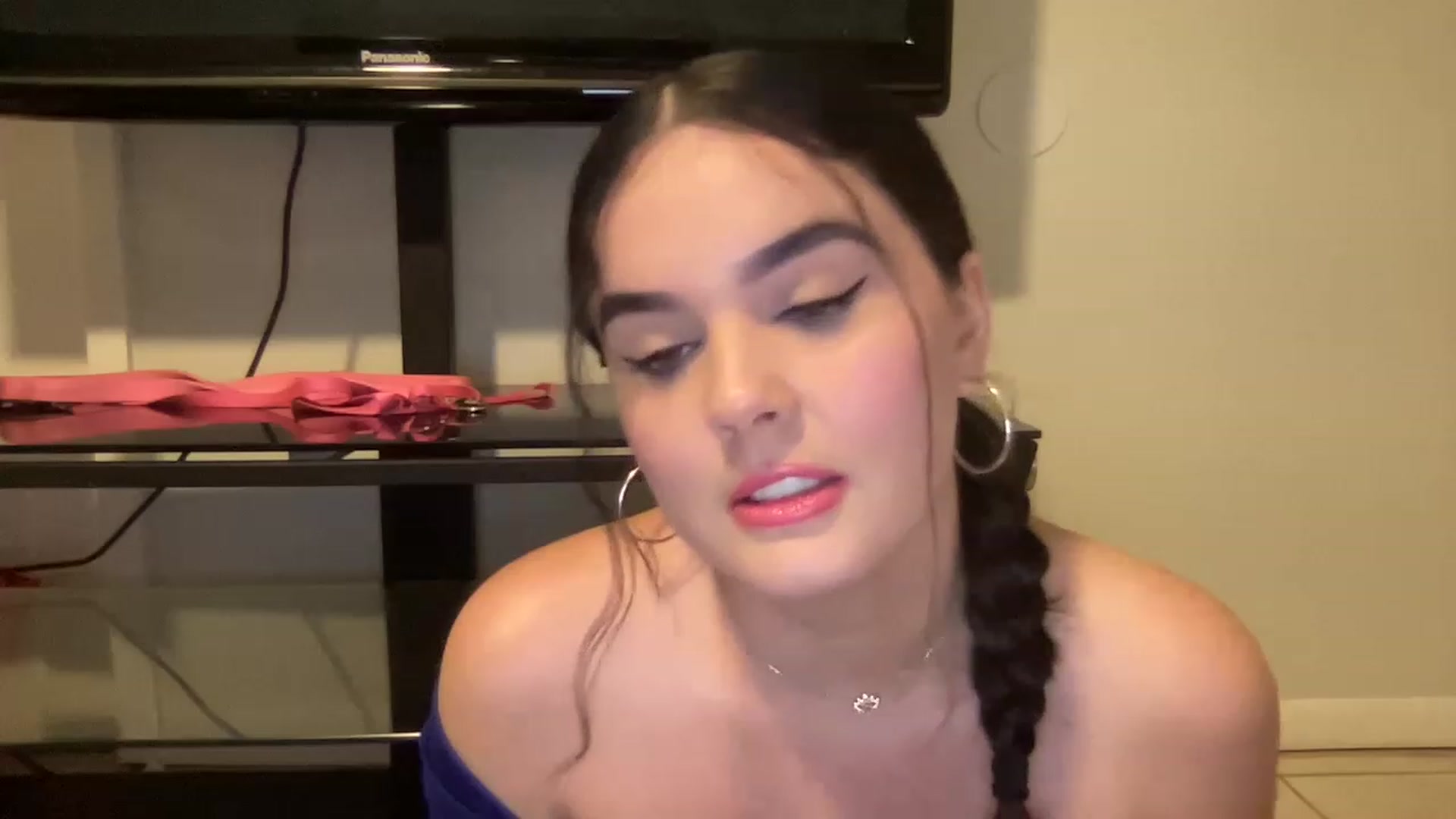 Gallery image thumbnail from Giaislovely's myfreecams stream on, 06/13/2023, 04:07 image 2 of 20
