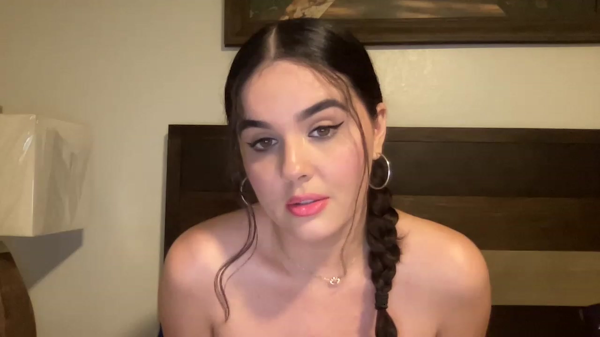 Gallery image thumbnail from Giaislovely's myfreecams stream on, 06/13/2023, 05:33 image 10 of 20