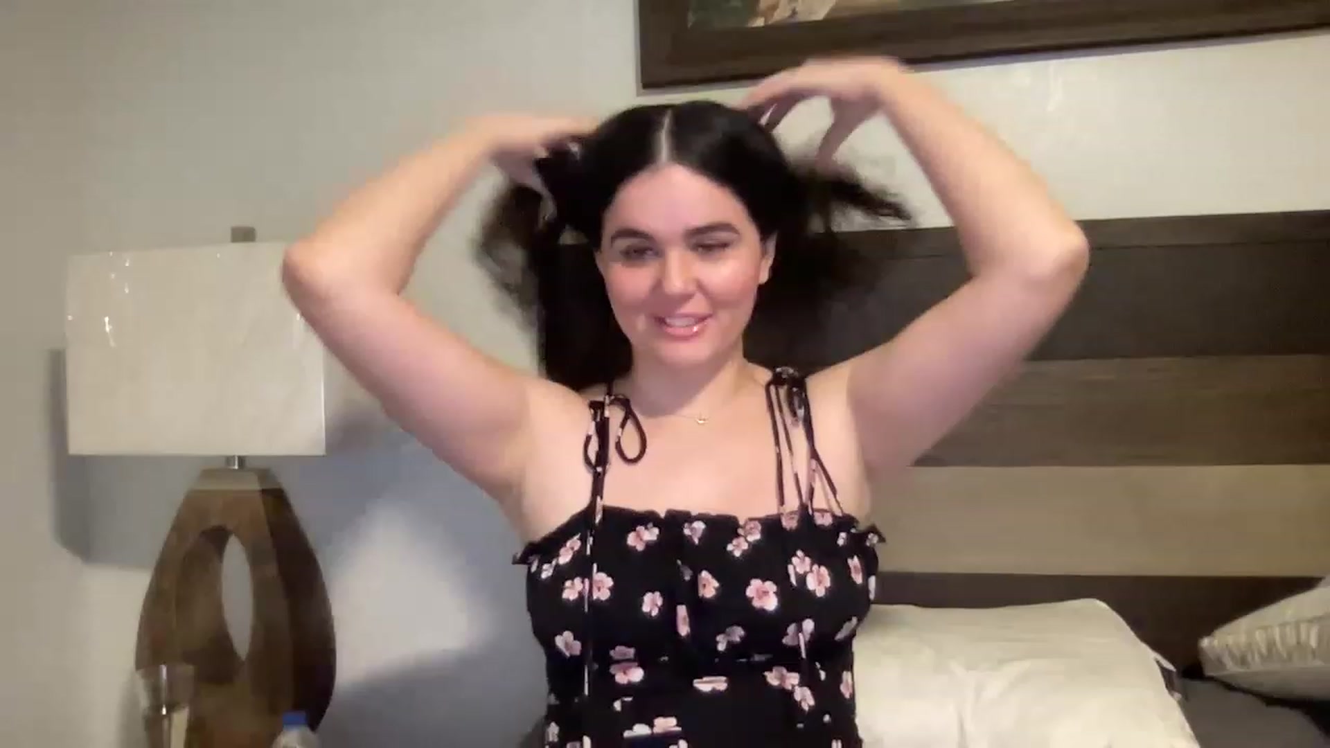 Gallery image thumbnail from Giaislovely's myfreecams stream on, 06/14/2023, 03:53 image 16 of 20