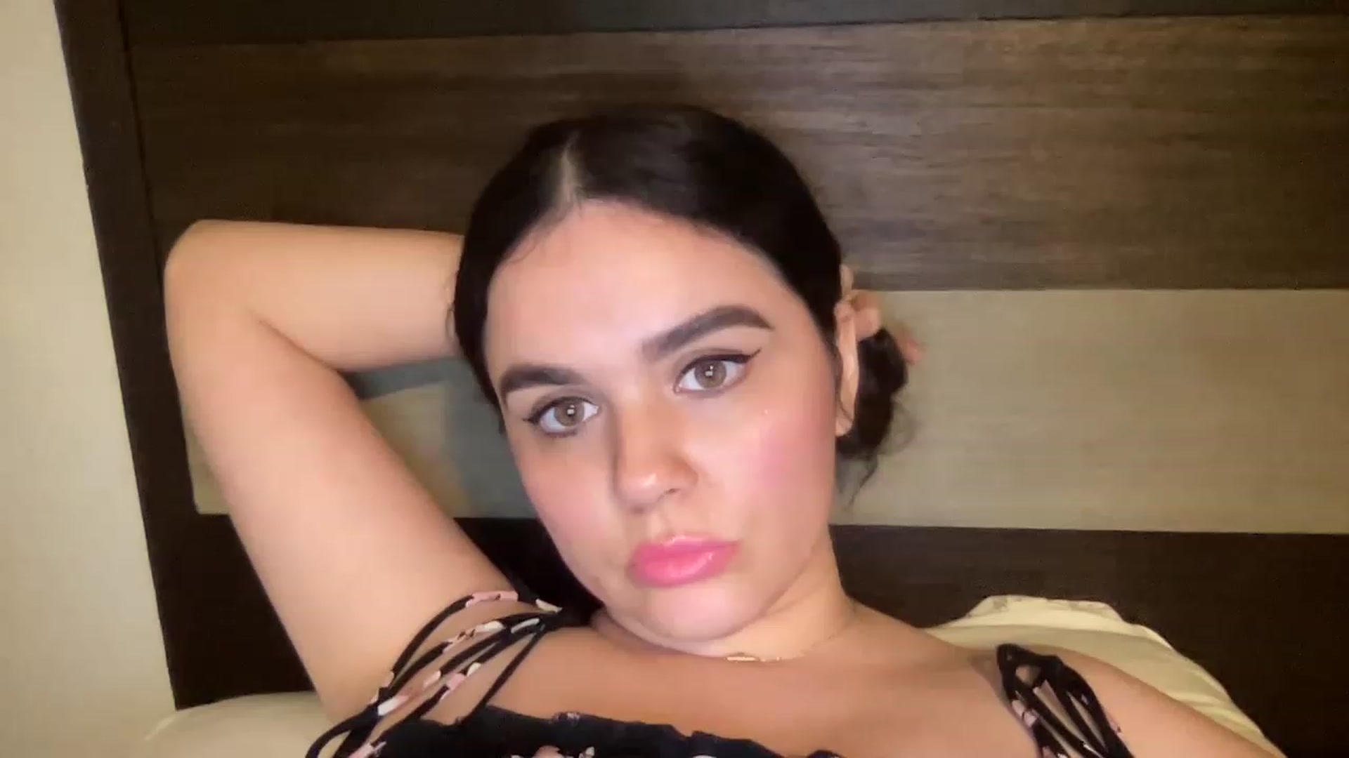 Gallery image thumbnail from Giaislovely's myfreecams stream on, 06/14/2023, 05:49 image 11 of 20