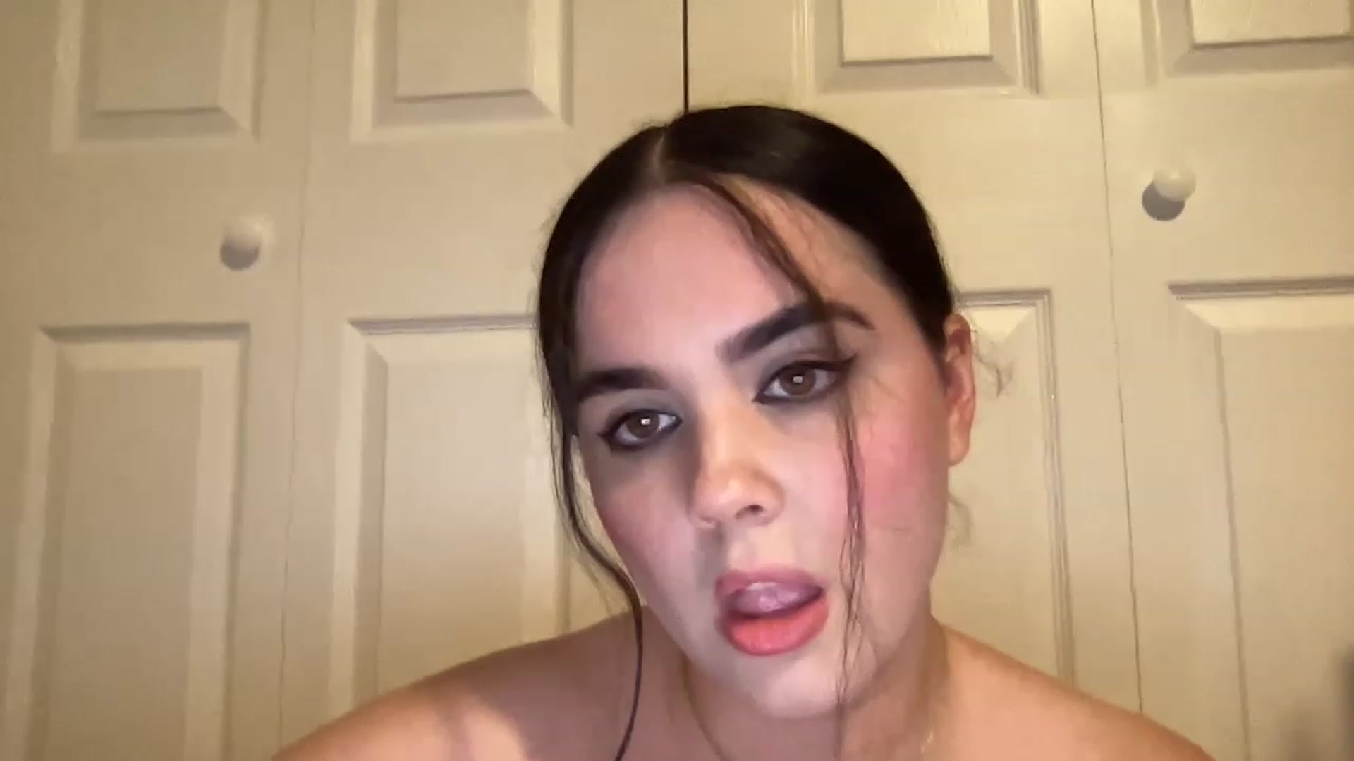 Gallery image thumbnail from Giaislovely's myfreecams stream on, 06/17/2023, 06:17 image 15 of 20