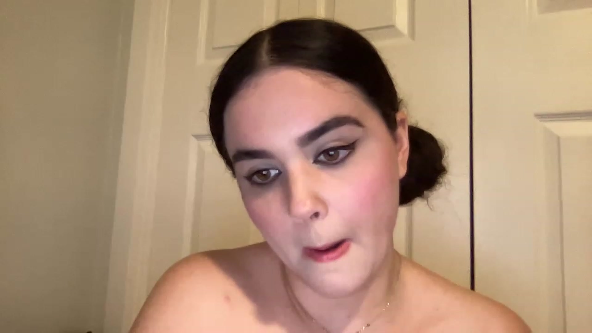 Gallery image thumbnail from Giaislovely's myfreecams stream on, 06/17/2023, 06:26 image 20 of 20