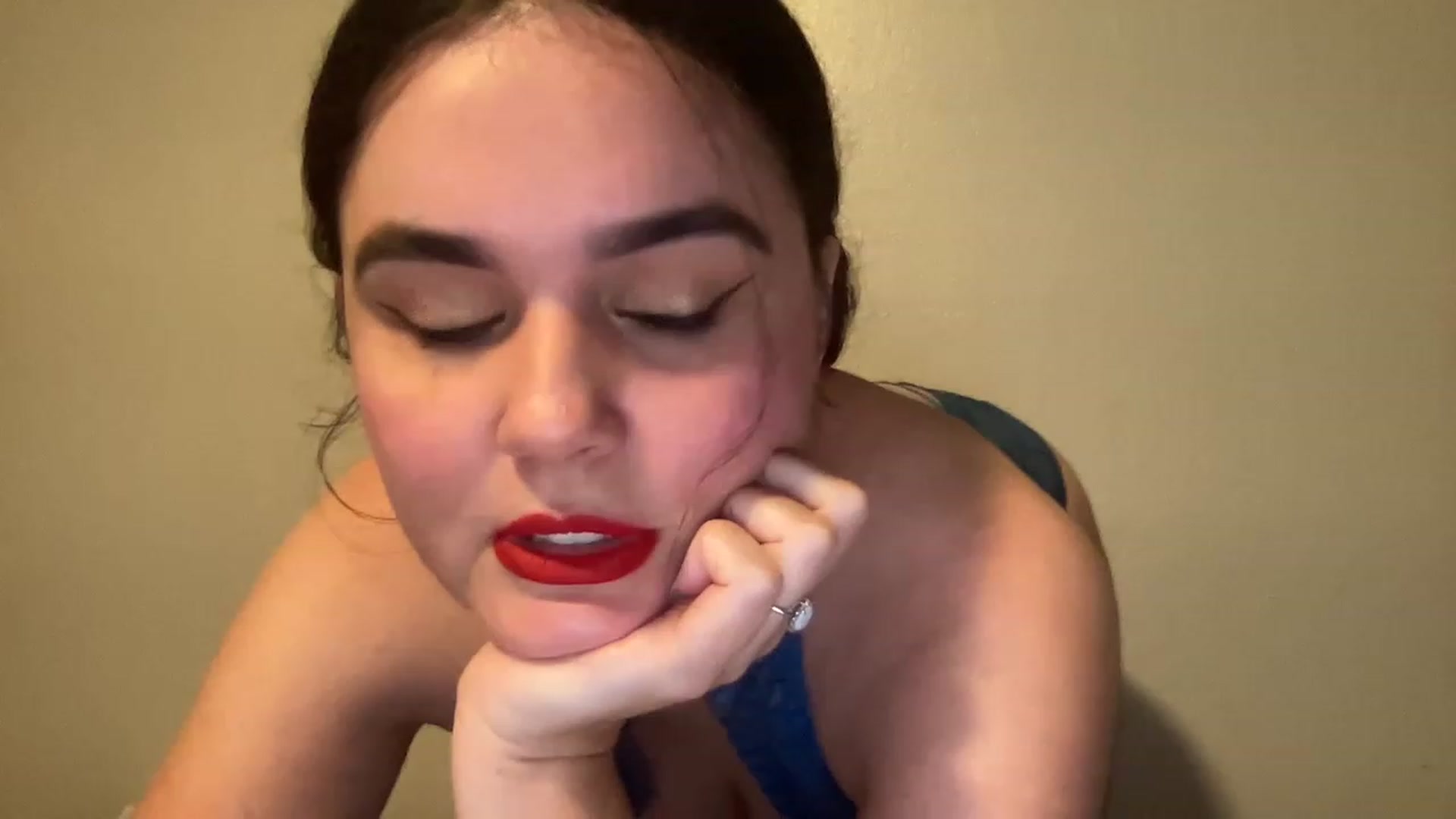 Gallery image thumbnail from Giaislovely's myfreecams stream on, 07/02/2023, 06:56 image 11 of 20
