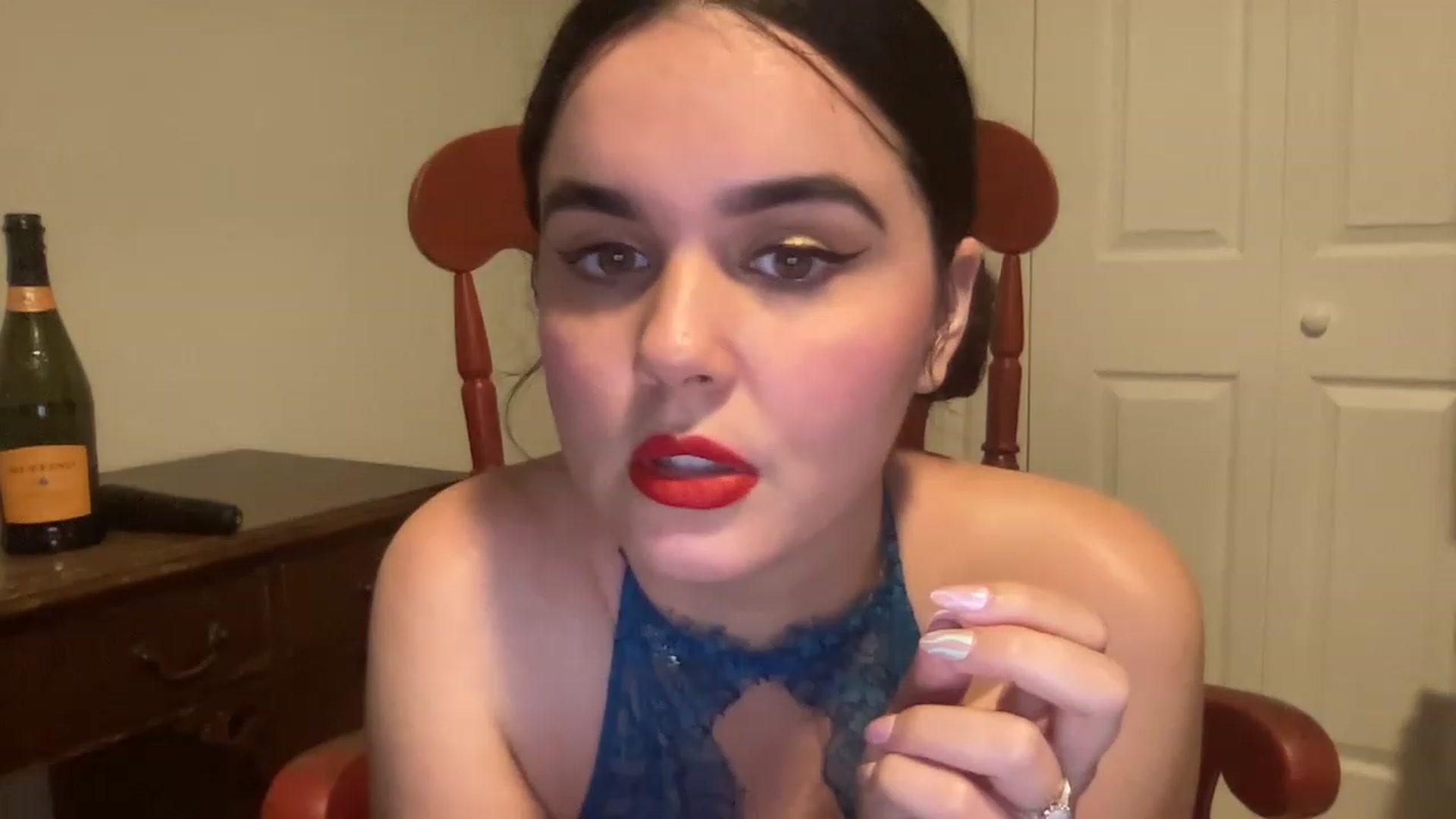 Gallery image thumbnail from Giaislovely's myfreecams stream on, 07/02/2023, 06:56 image 10 of 20