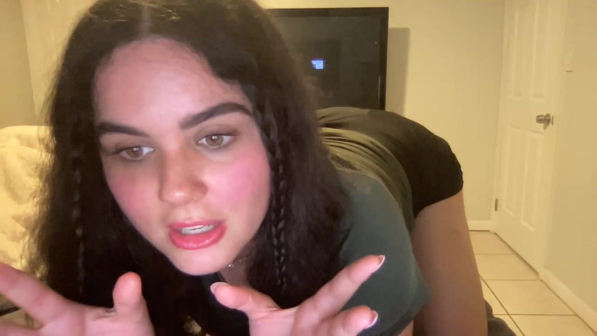 Gallery image thumbnail from Giaislovely's myfreecams stream on, 07/08/2023, 06:20 image 12 of 20