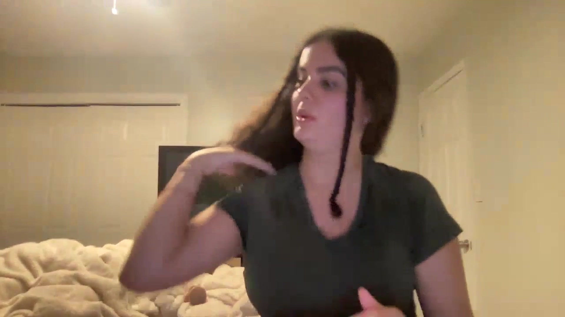 Gallery image thumbnail from Giaislovely's myfreecams stream on, 07/08/2023, 07:18 image 10 of 20