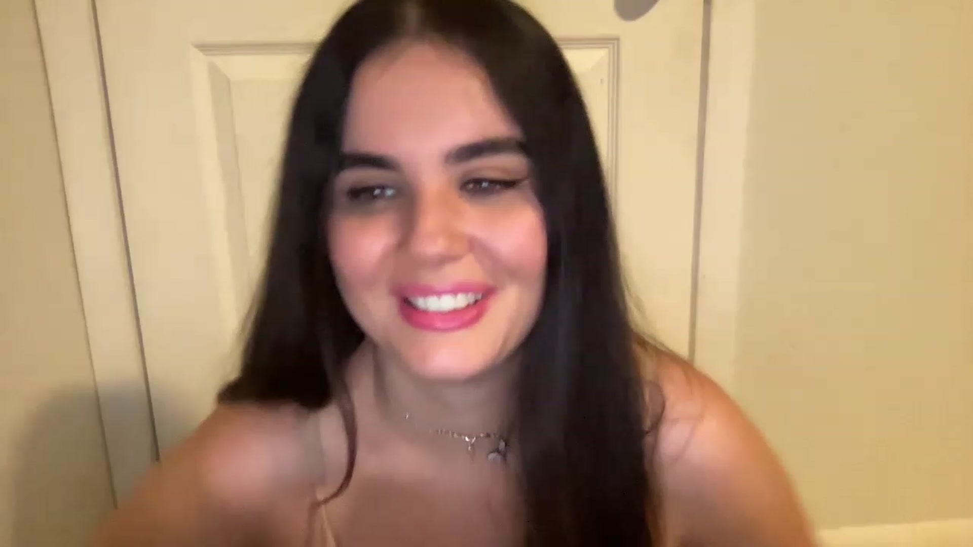 Gallery image thumbnail from Giaislovely's myfreecams stream on, 07/31/2023, 06:23 image 12 of 20
