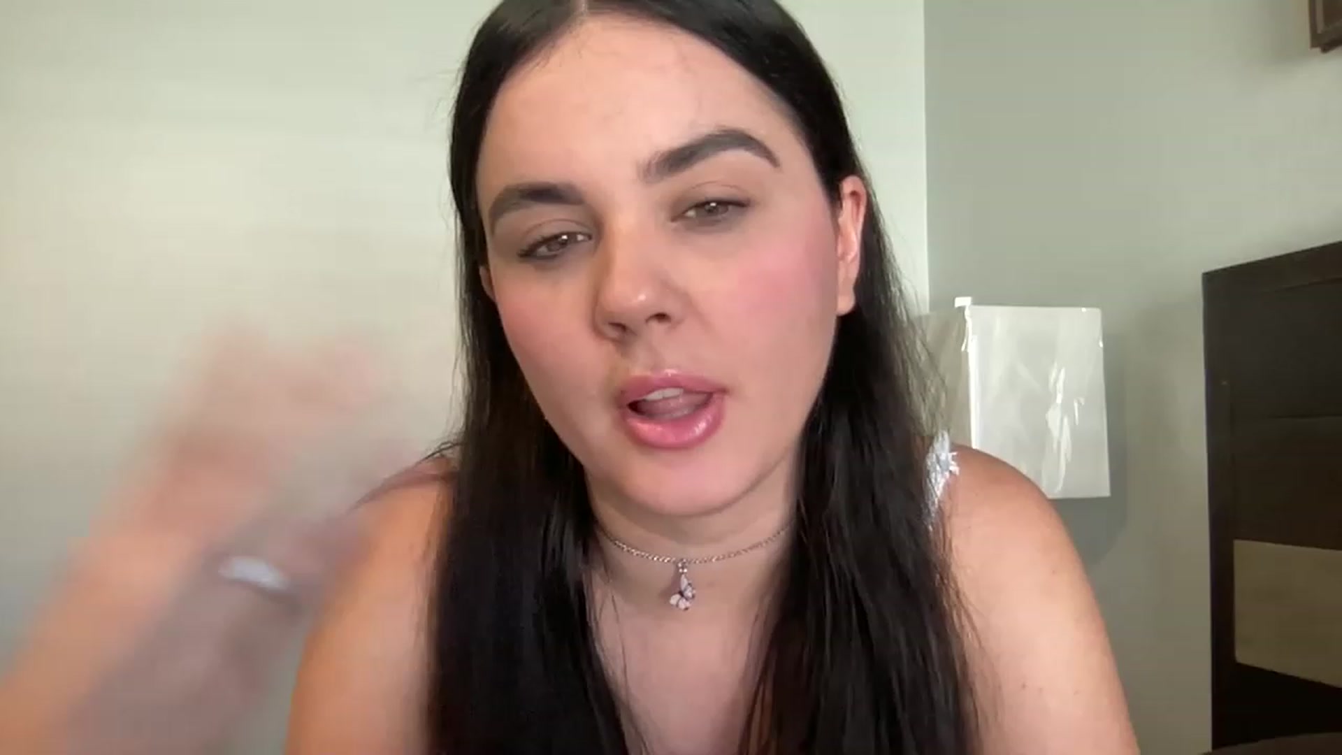 Gallery image thumbnail from Giaislovely's myfreecams stream on, 07/31/2023, 22:14 image 1 of 20