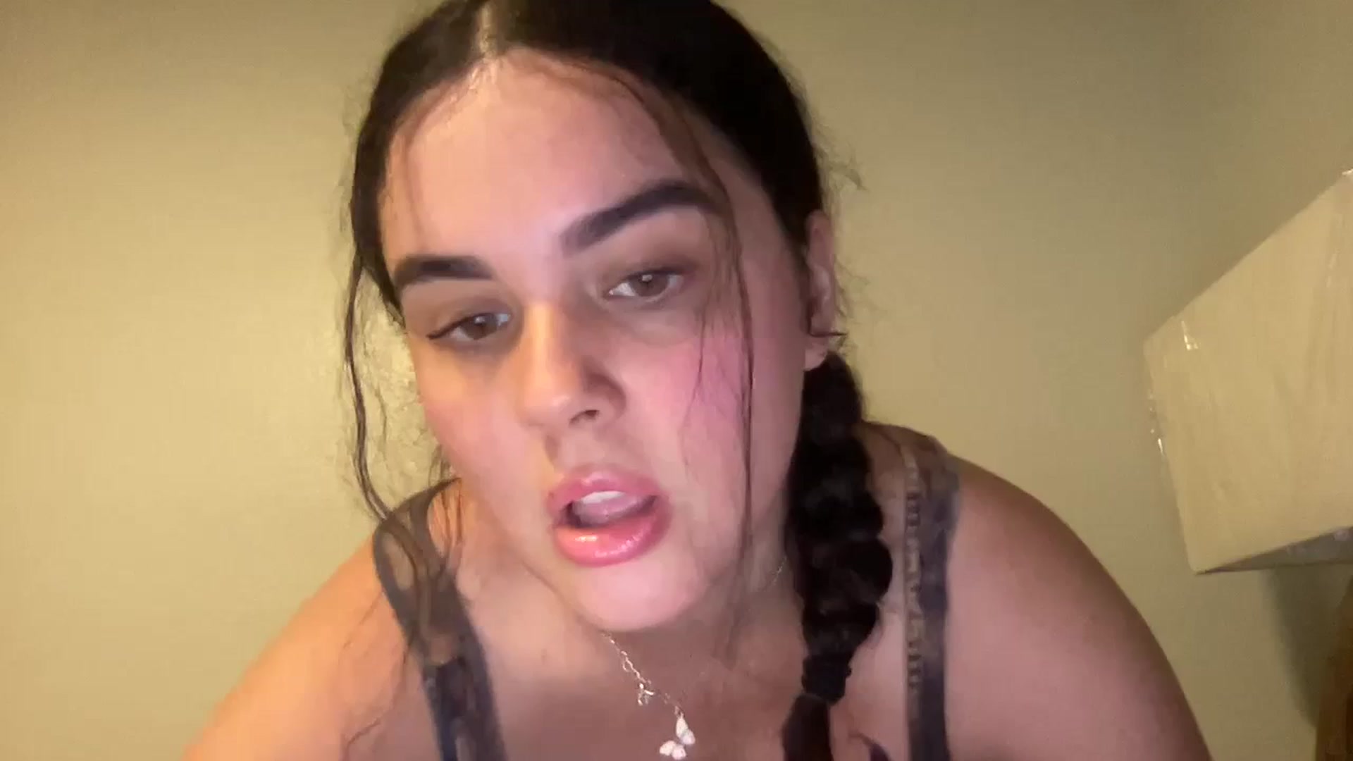 Gallery image thumbnail from Giaislovely's myfreecams stream on, 08/06/2023, 07:24 image 1 of 20