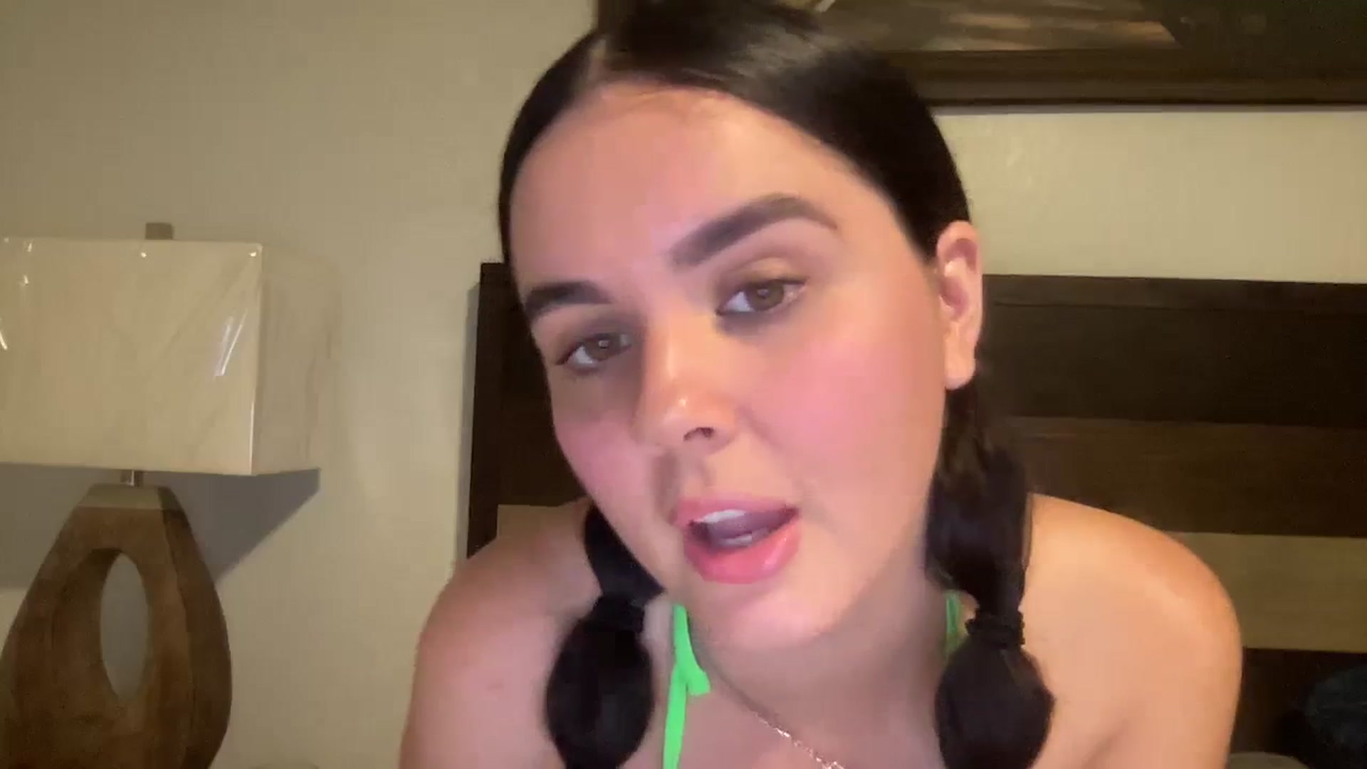 Gallery image thumbnail from Giaislovely's myfreecams stream on, 08/07/2023, 05:46 image 6 of 20
