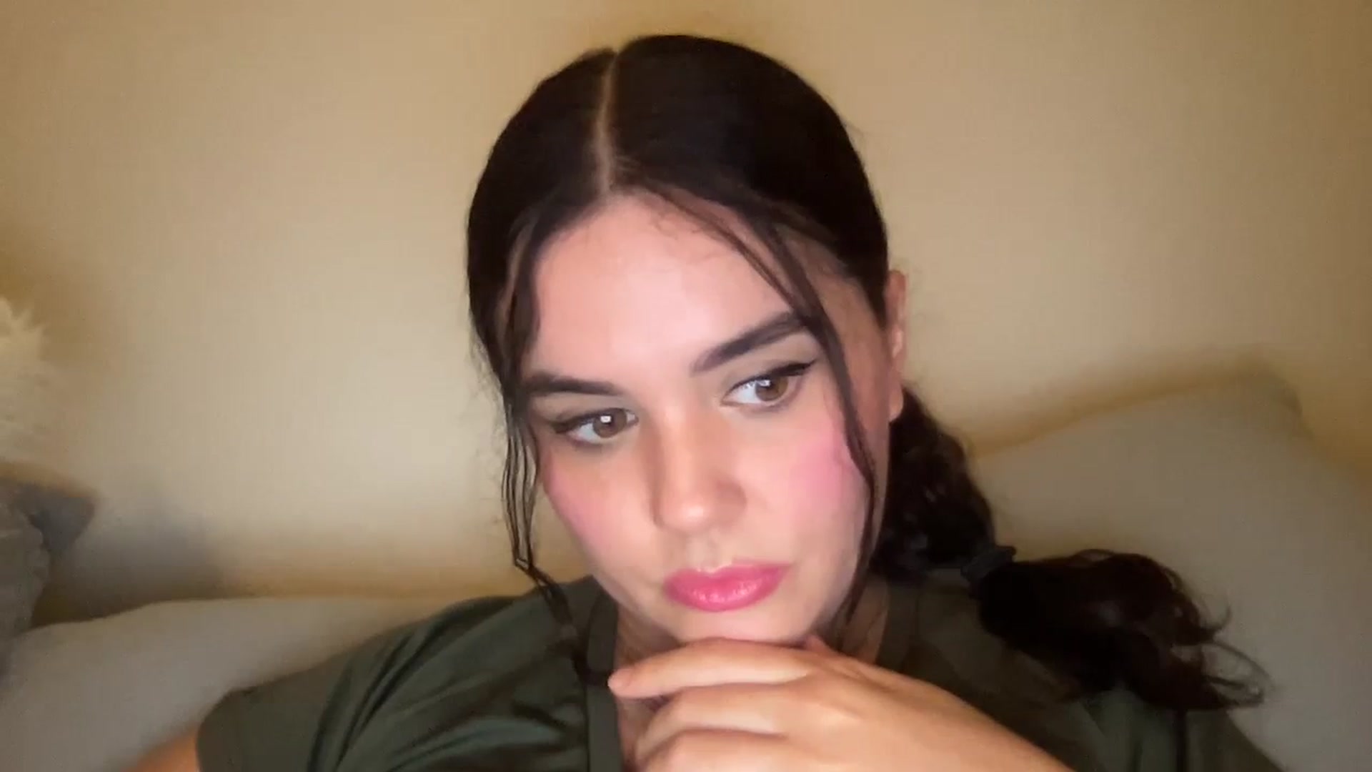 Gallery image thumbnail from Giaislovely's myfreecams stream on, 08/09/2023, 06:14 image 13 of 20