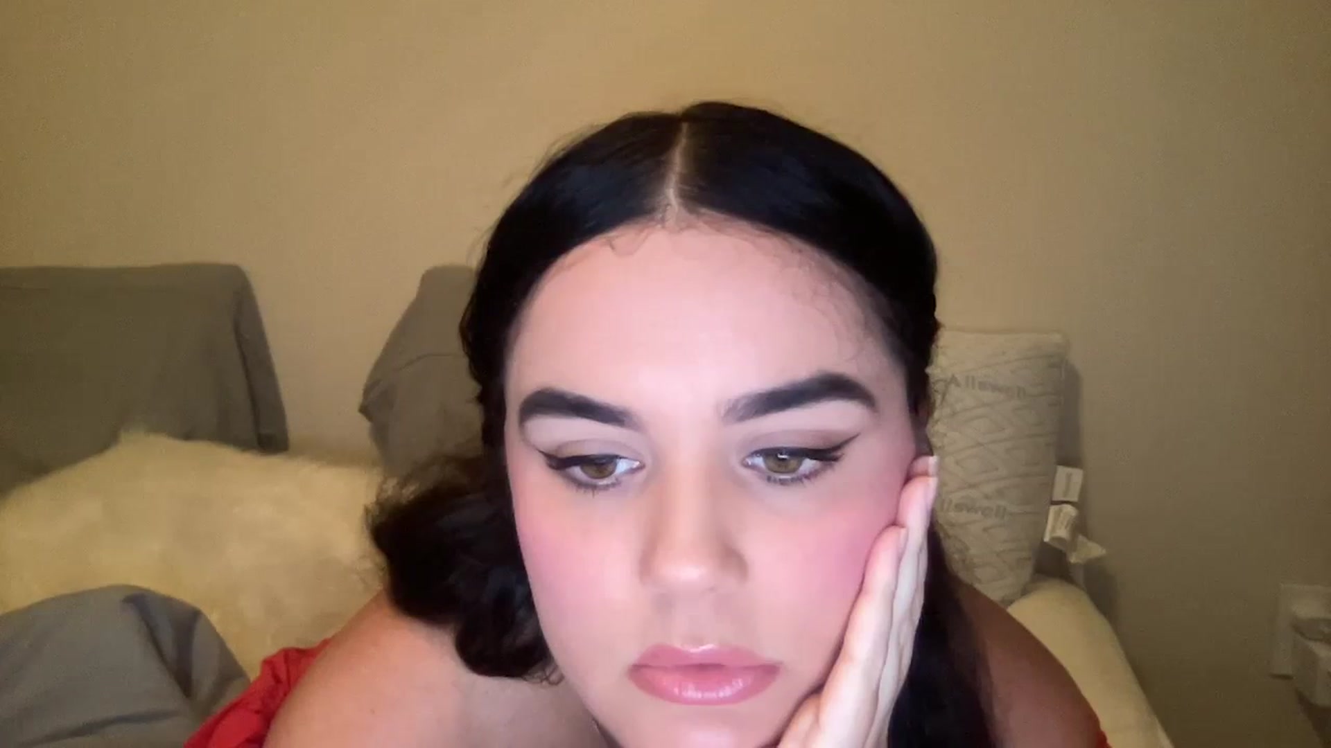 Gallery image thumbnail from Giaislovely's myfreecams stream on, 08/14/2023, 05:45 image 4 of 20