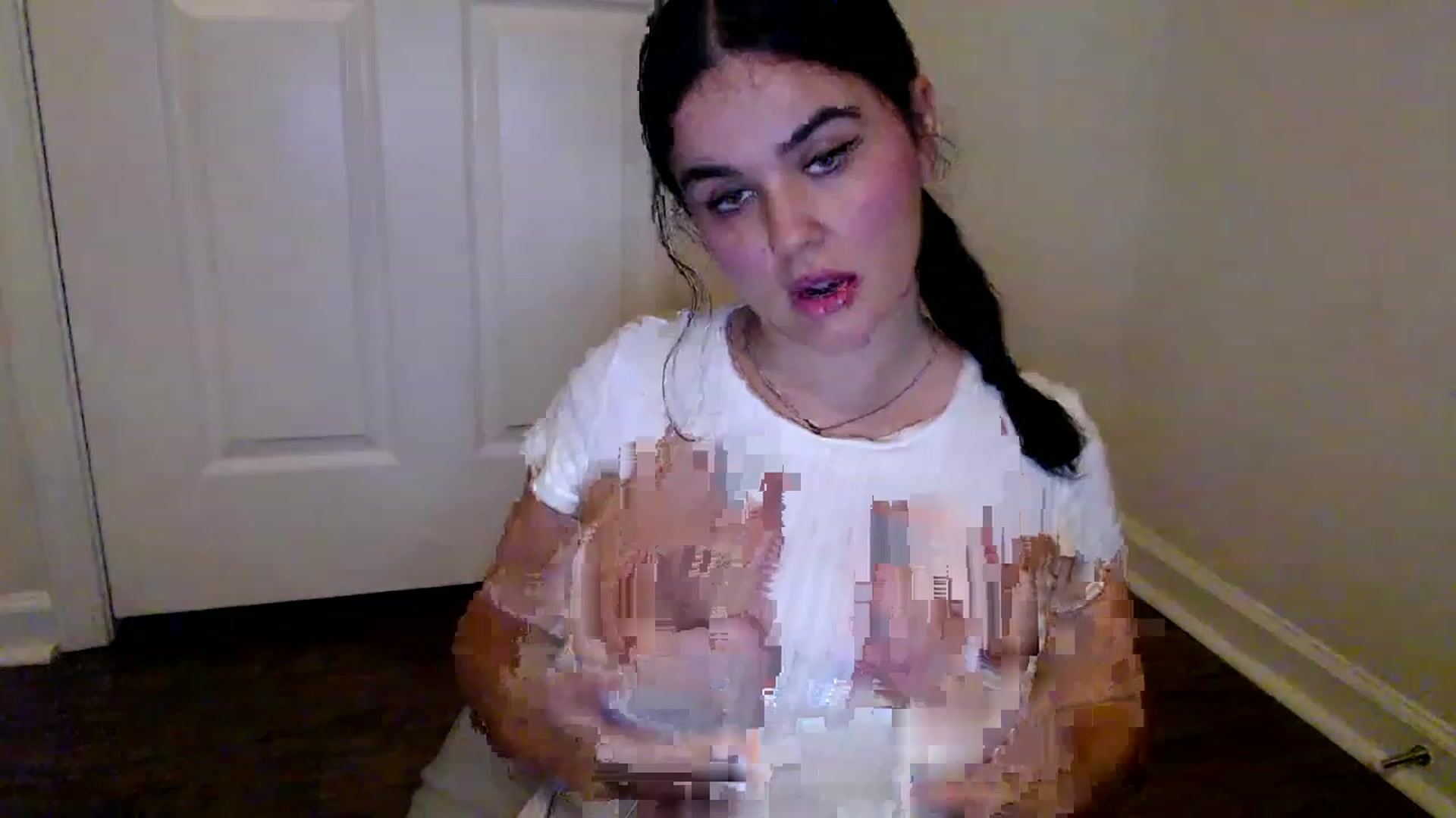 Gallery image thumbnail from Giaislovely's myfreecams stream on, 08/16/2023, 04:10 image 6 of 20