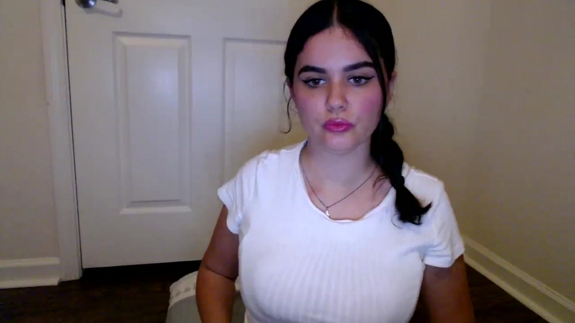 Gallery image thumbnail from Giaislovely's myfreecams stream on, 08/16/2023, 05:56 image 15 of 20