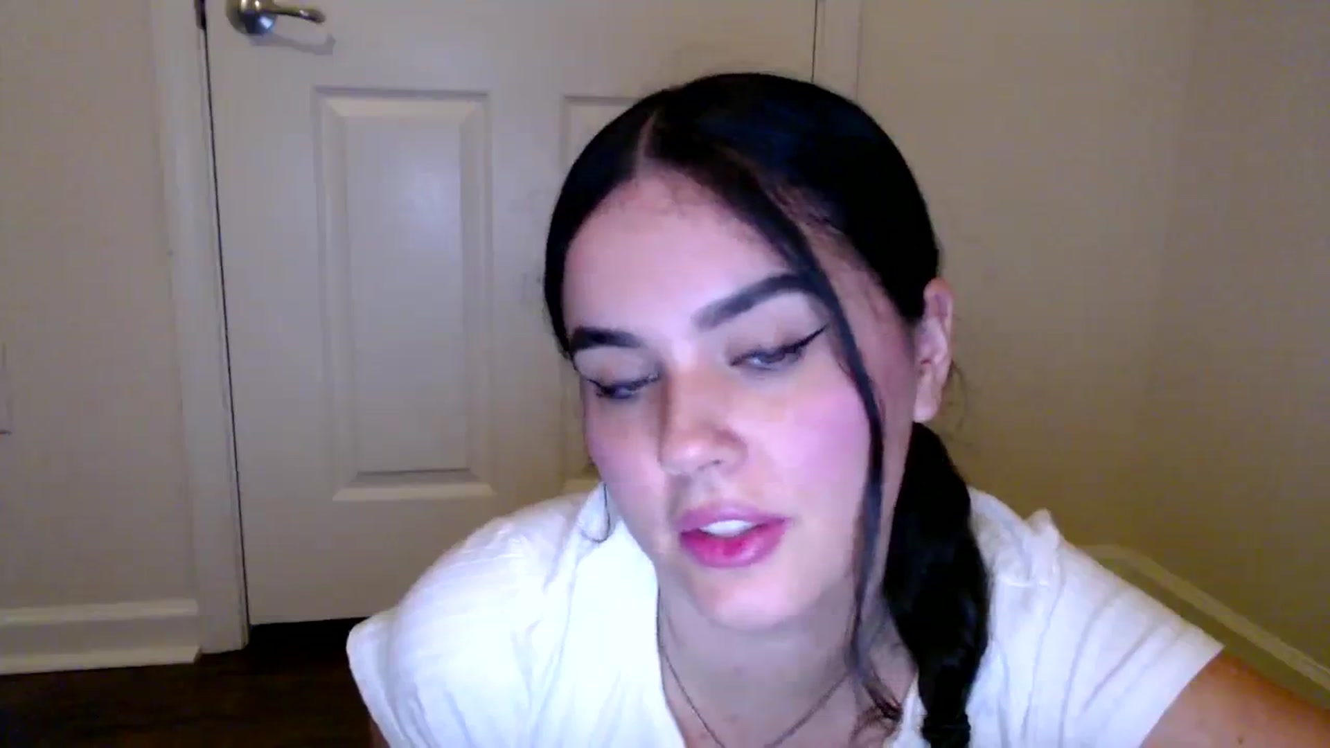 Gallery image thumbnail from Giaislovely's myfreecams stream on, 08/16/2023, 05:56 image 10 of 20