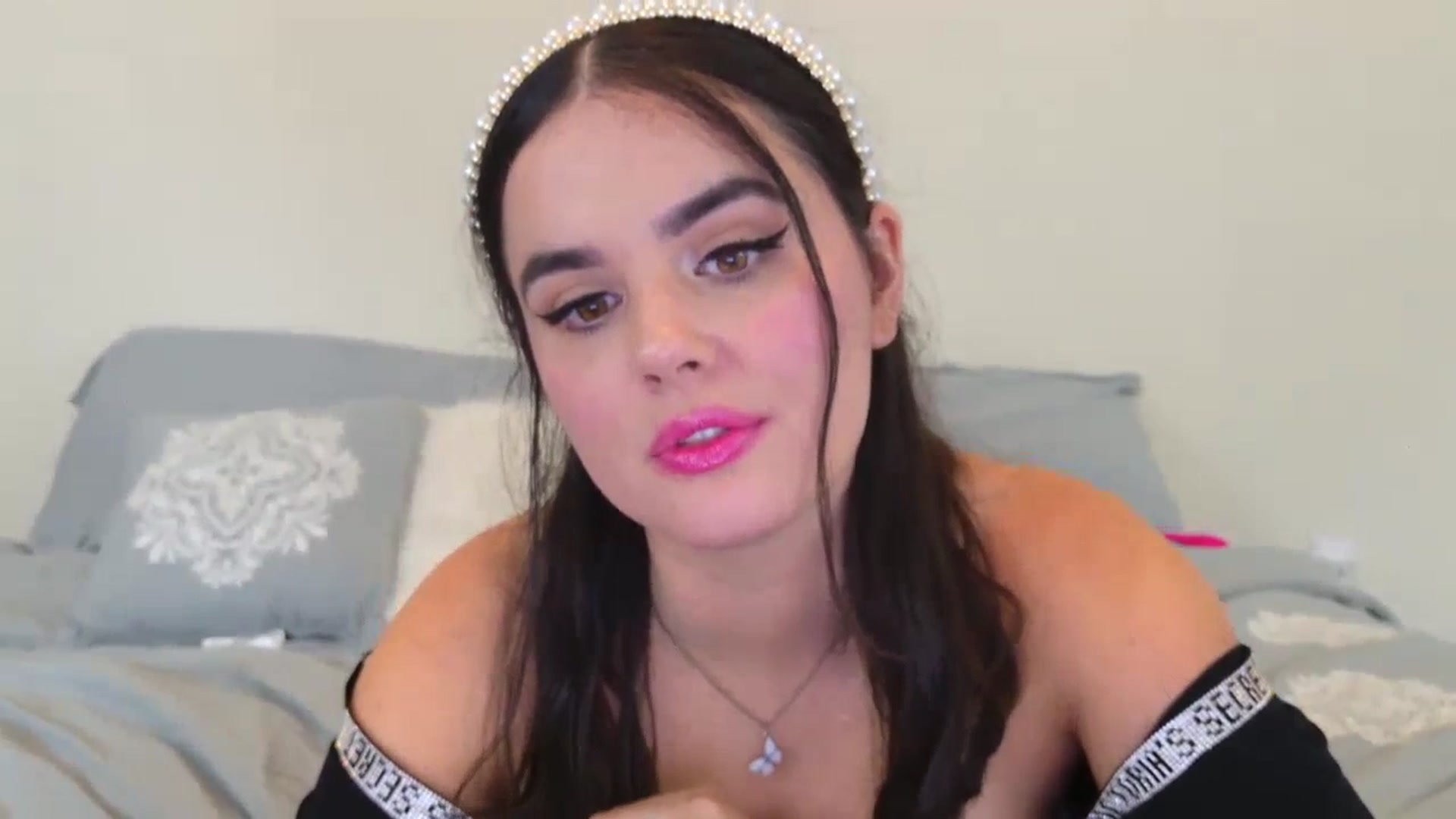 Gallery image thumbnail from Giaislovely's myfreecams stream on, 08/27/2023, 06:52 image 15 of 20