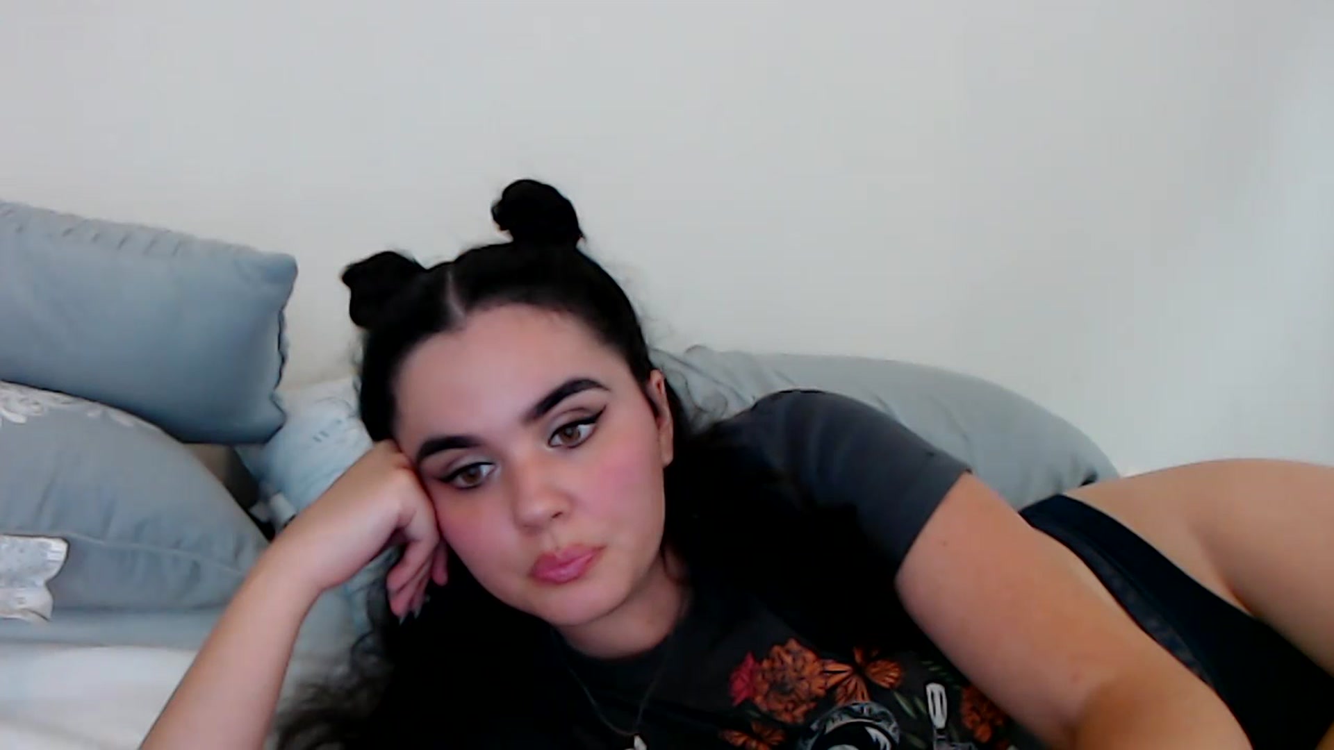 Gallery image thumbnail from Giaislovely's myfreecams stream on, 08/30/2023, 05:35 image 15 of 20
