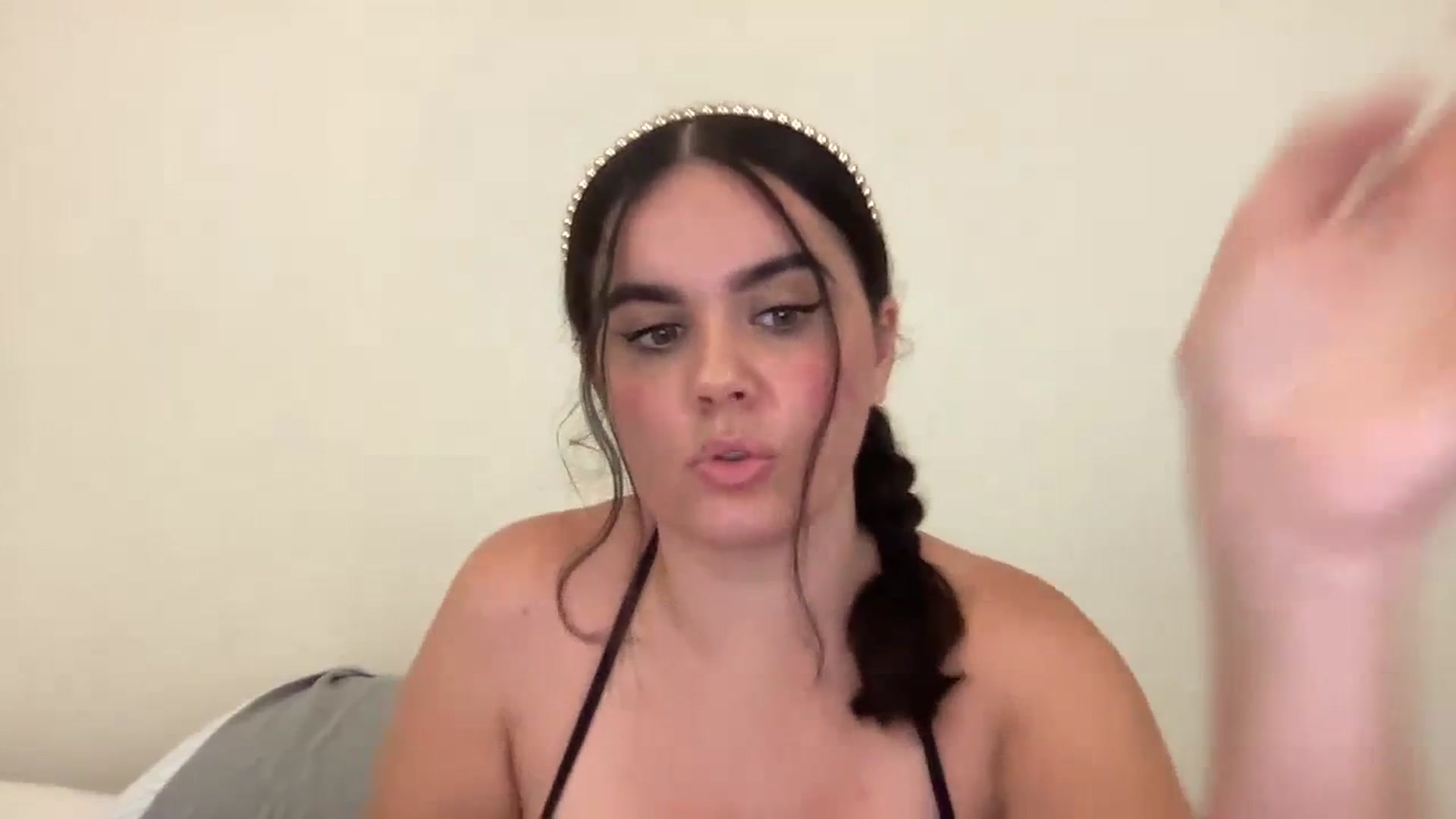 Gallery image thumbnail from Giaislovely's myfreecams stream on, 09/15/2023, 08:00 image 7 of 20