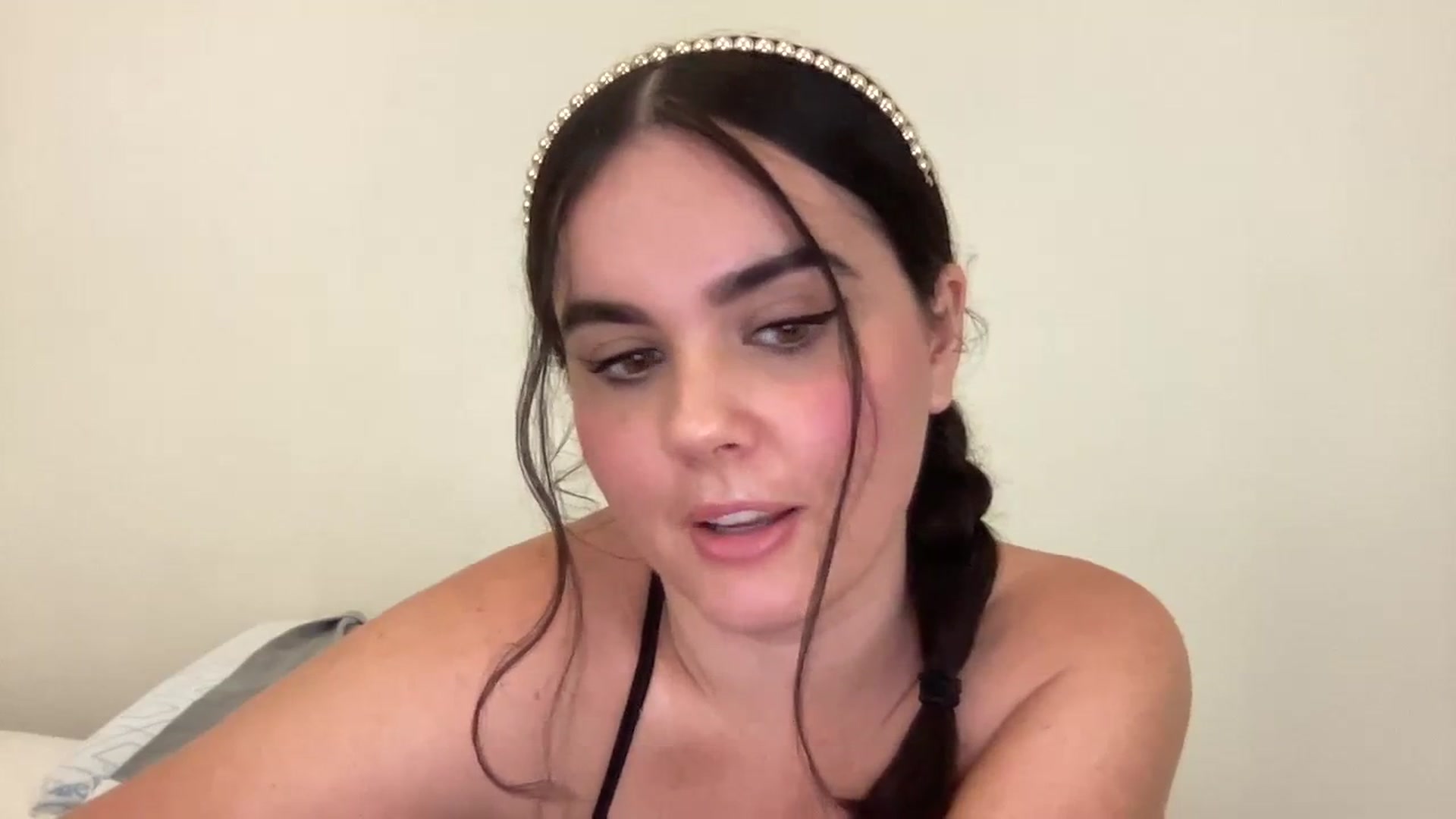 Gallery image thumbnail from Giaislovely's myfreecams stream on, 09/15/2023, 08:00 image 19 of 20