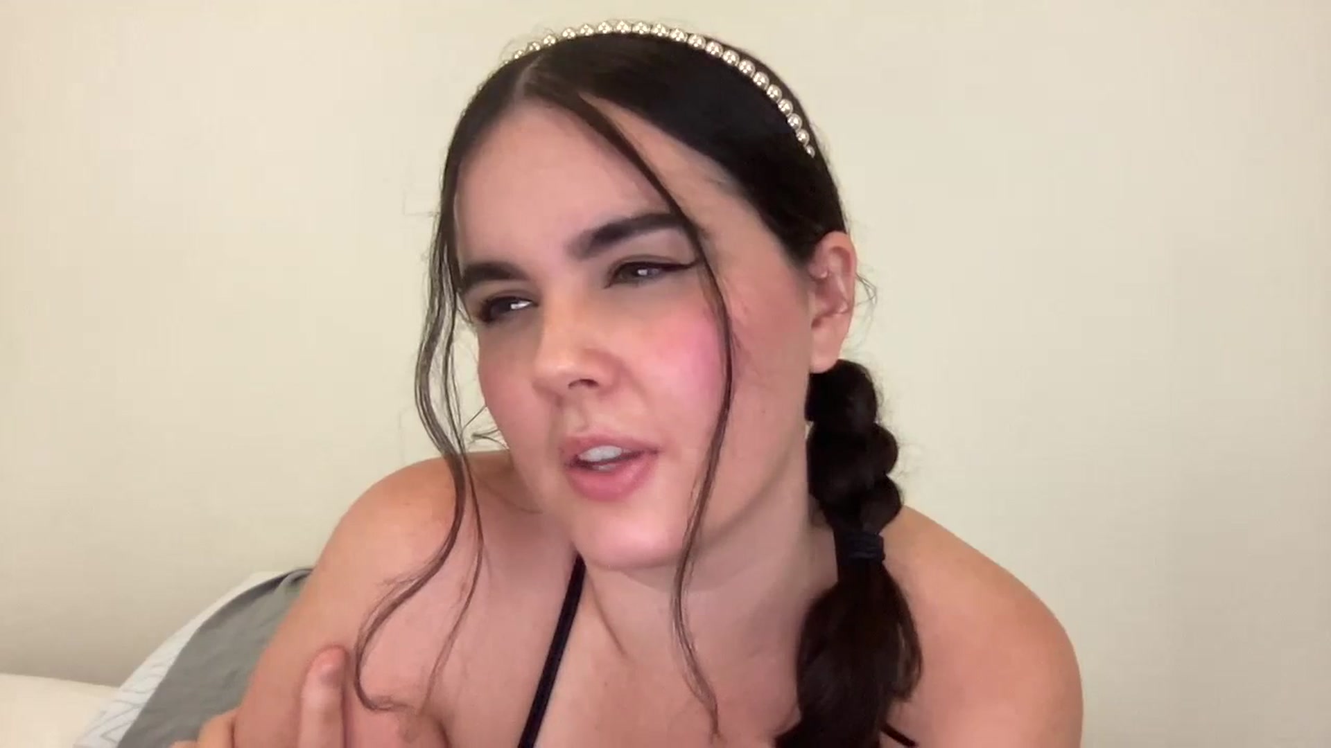 Gallery image thumbnail from Giaislovely's myfreecams stream on, 09/15/2023, 08:00 image 5 of 20